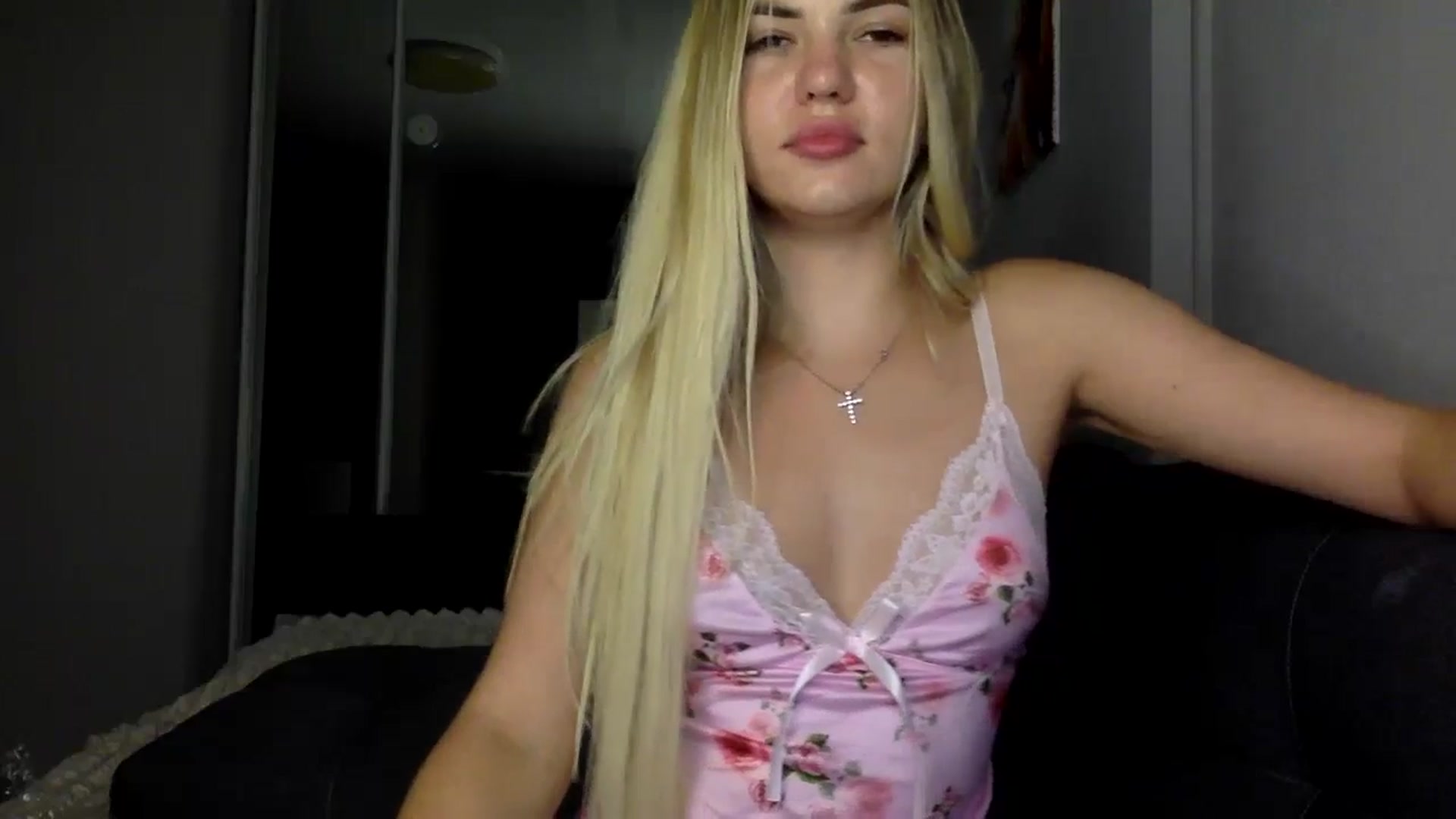 Gallery image thumbnail from YuliaKitty's myfreecams stream on, 07/28/2024, 23:43 image 14 of 20
