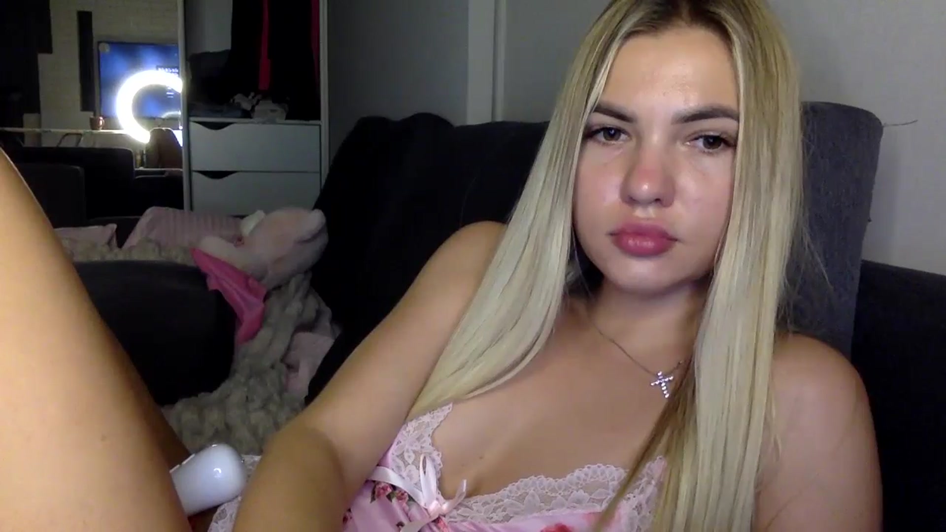 Gallery image thumbnail from YuliaKitty's myfreecams stream on, 07/28/2024, 23:43 image 9 of 20