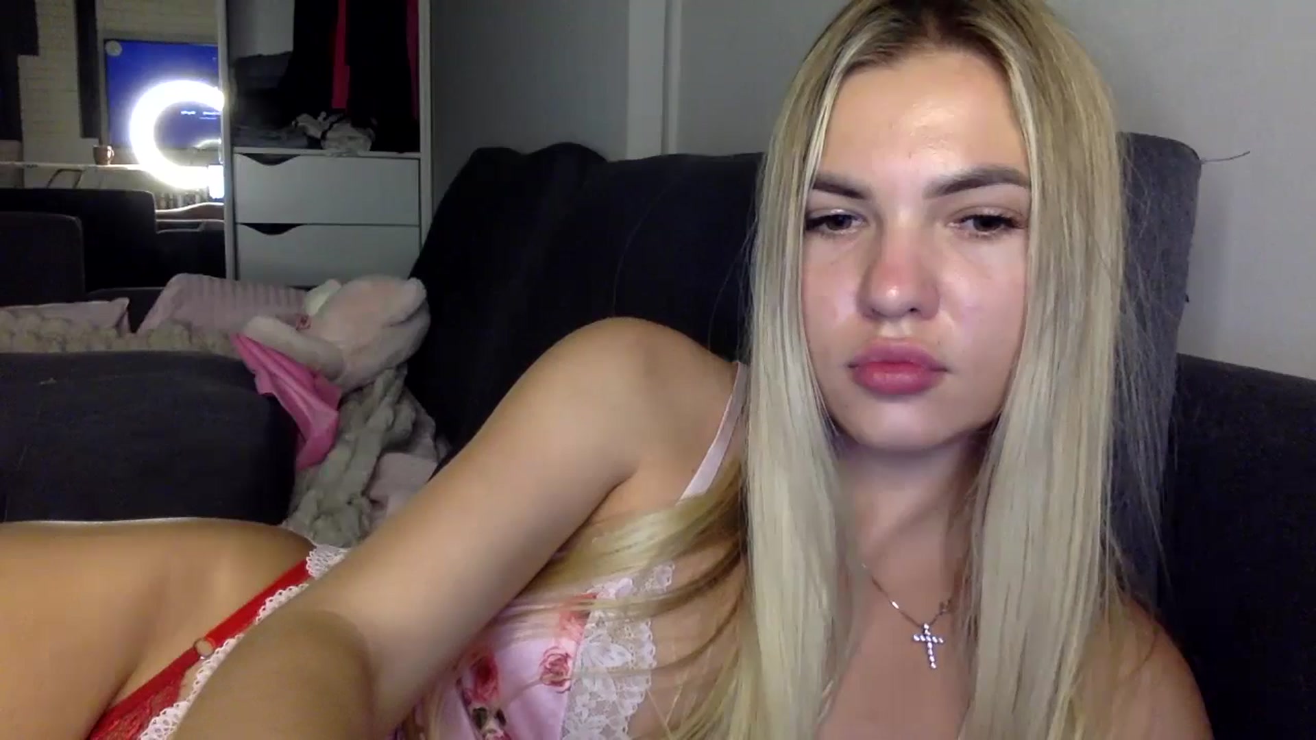 Gallery image thumbnail from YuliaKitty's myfreecams stream on, 07/28/2024, 23:43 image 6 of 20