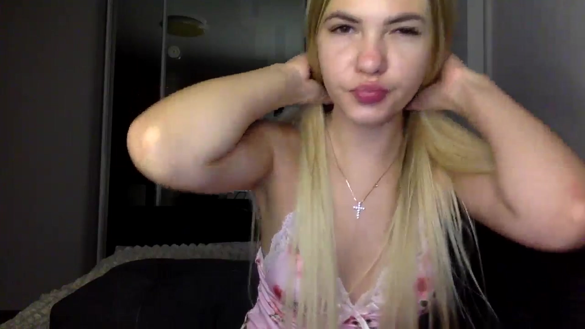 Gallery image thumbnail from YuliaKitty's myfreecams stream on, 07/28/2024, 23:43 image 19 of 20
