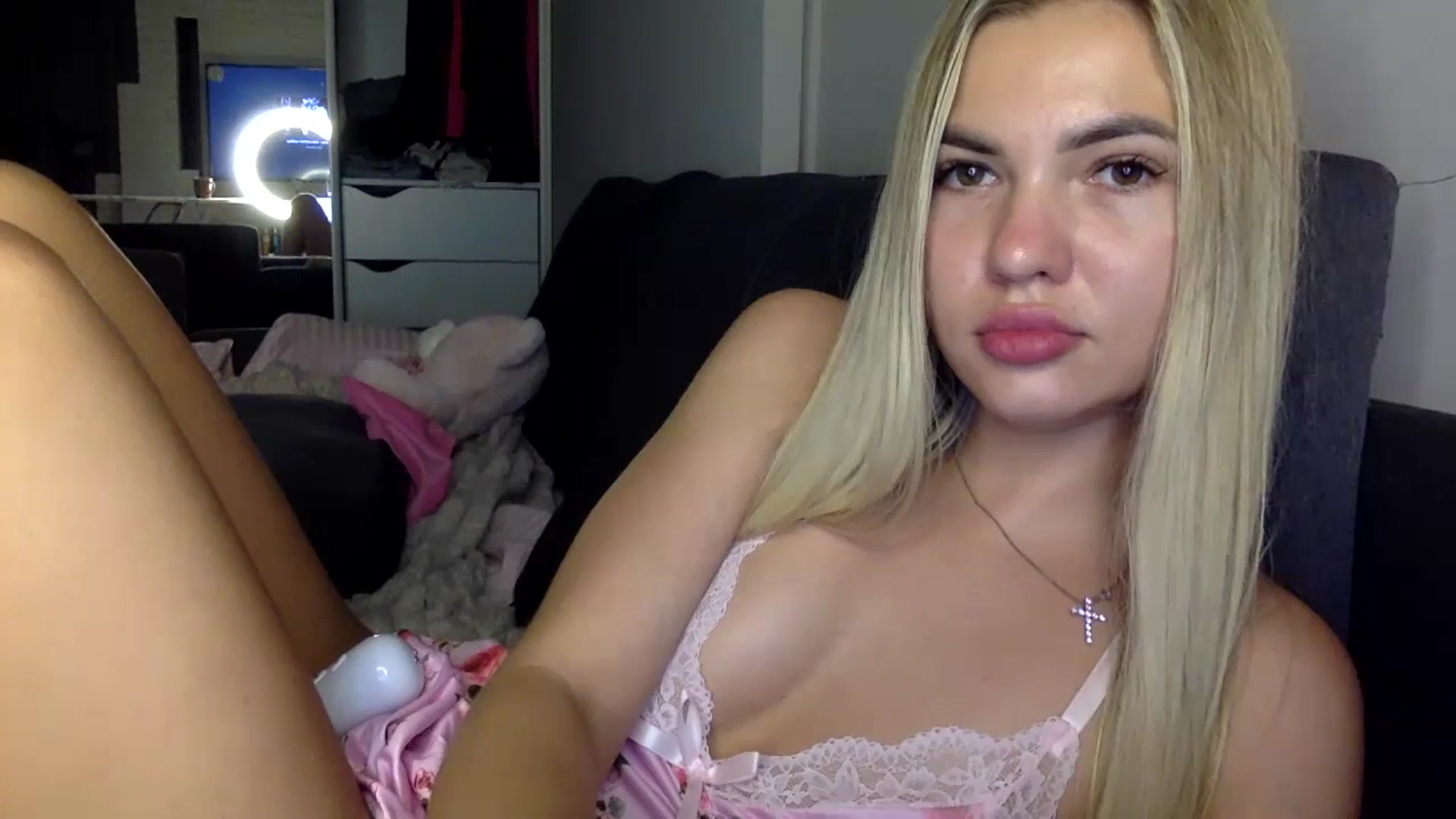Gallery image thumbnail from YuliaKitty's myfreecams stream on, 07/28/2024, 23:43 image 3 of 20