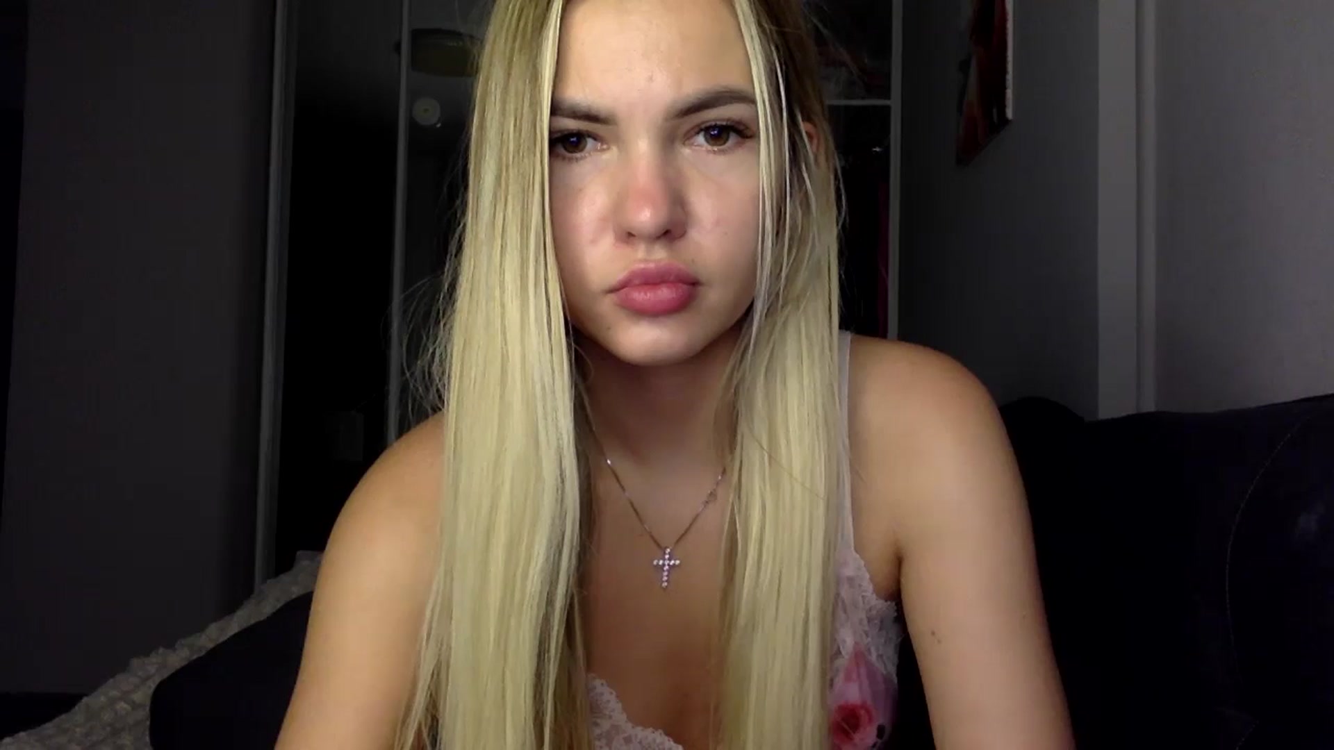 Gallery image thumbnail from YuliaKitty's myfreecams stream on, 07/29/2024, 24:06 image 3 of 20