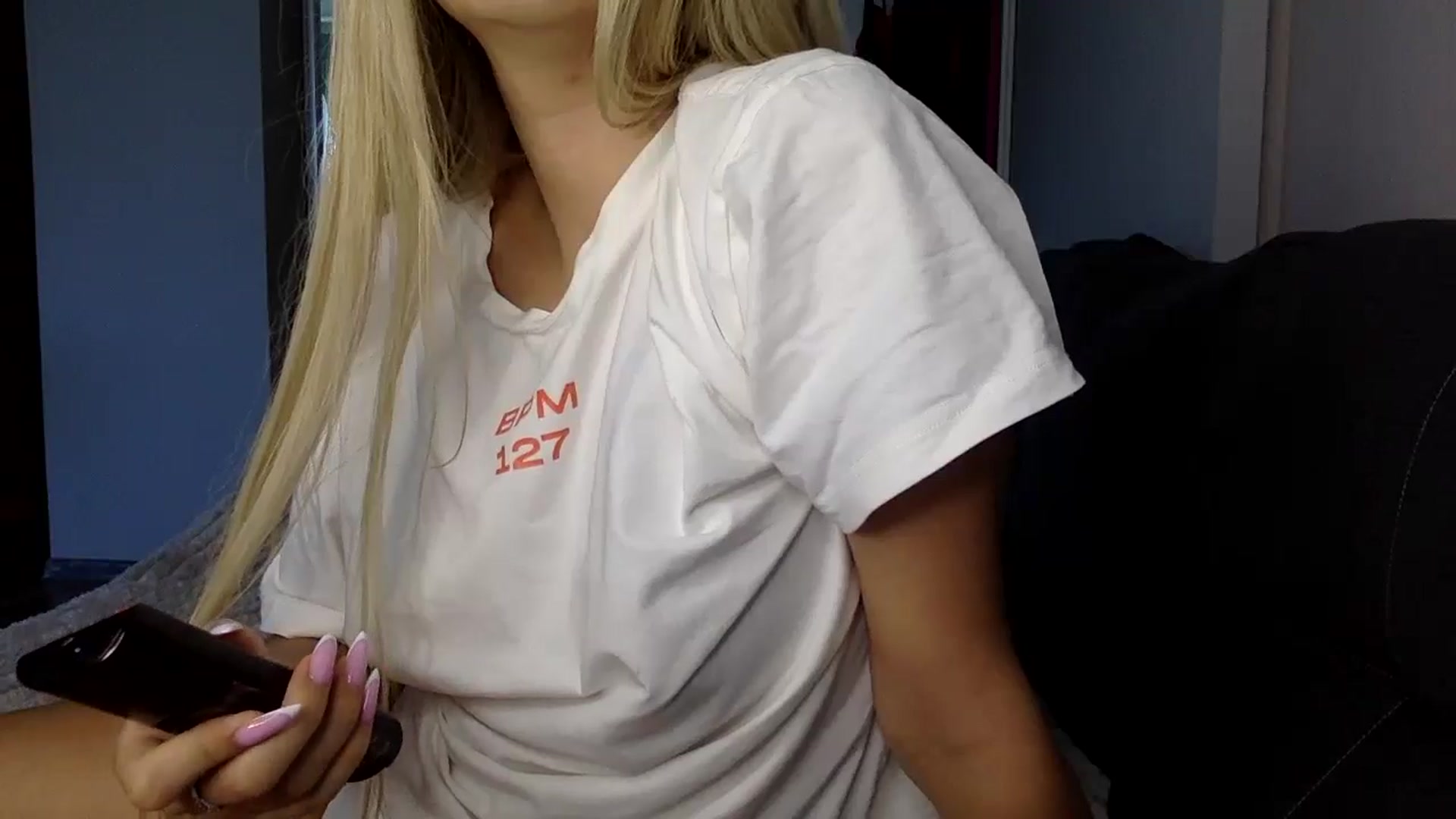 Gallery image thumbnail from YuliaKitty's myfreecams stream on, 08/12/2024, 07:37 image 16 of 20