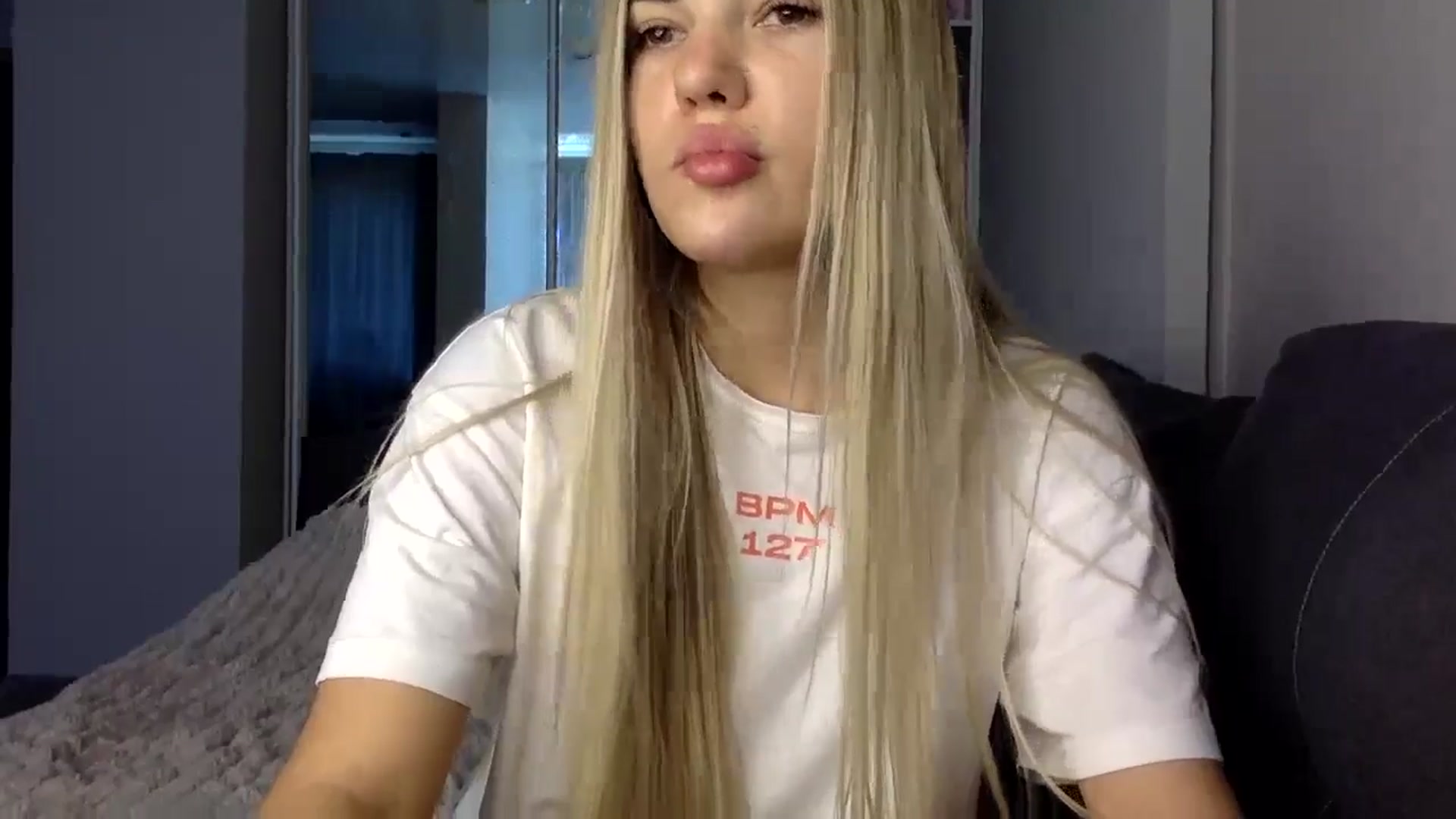 Gallery image thumbnail from YuliaKitty's myfreecams stream on, 08/14/2024, 09:06 image 16 of 20