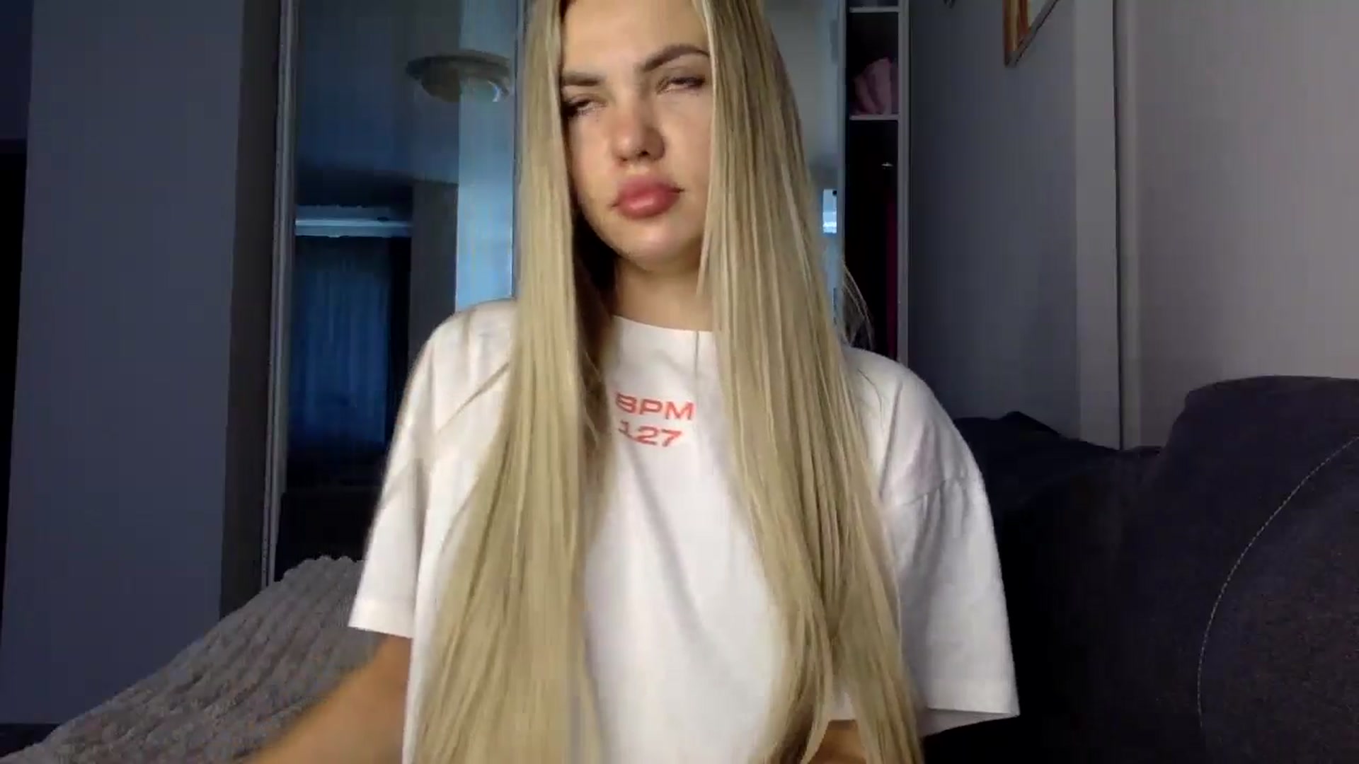 Gallery image thumbnail from YuliaKitty's myfreecams stream on, 08/14/2024, 09:06 image 11 of 20