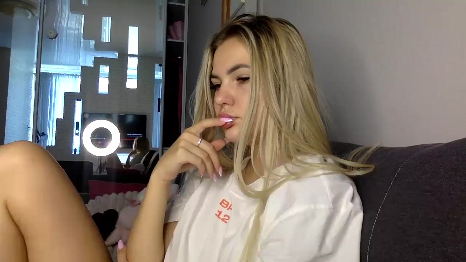 Gallery image thumbnail from YuliaKitty's myfreecams stream on, 08/14/2024, 09:23 image 1 of 20