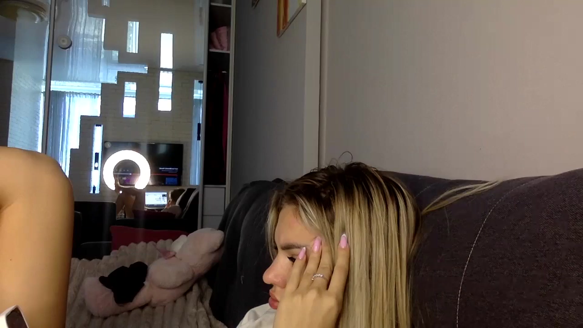 Gallery image thumbnail from YuliaKitty's myfreecams stream on, 08/14/2024, 09:23 image 8 of 20