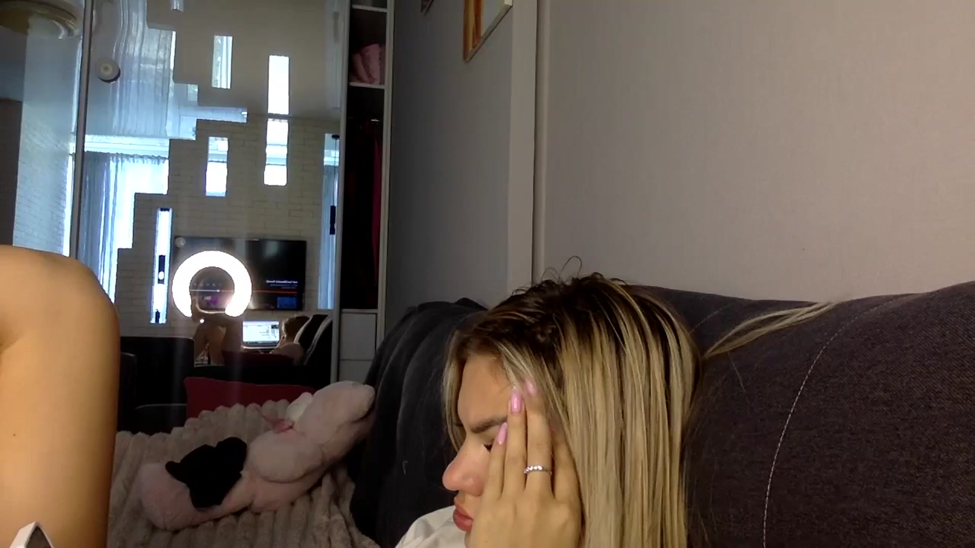 Gallery image thumbnail from YuliaKitty's myfreecams stream on, 08/14/2024, 09:23 image 11 of 20