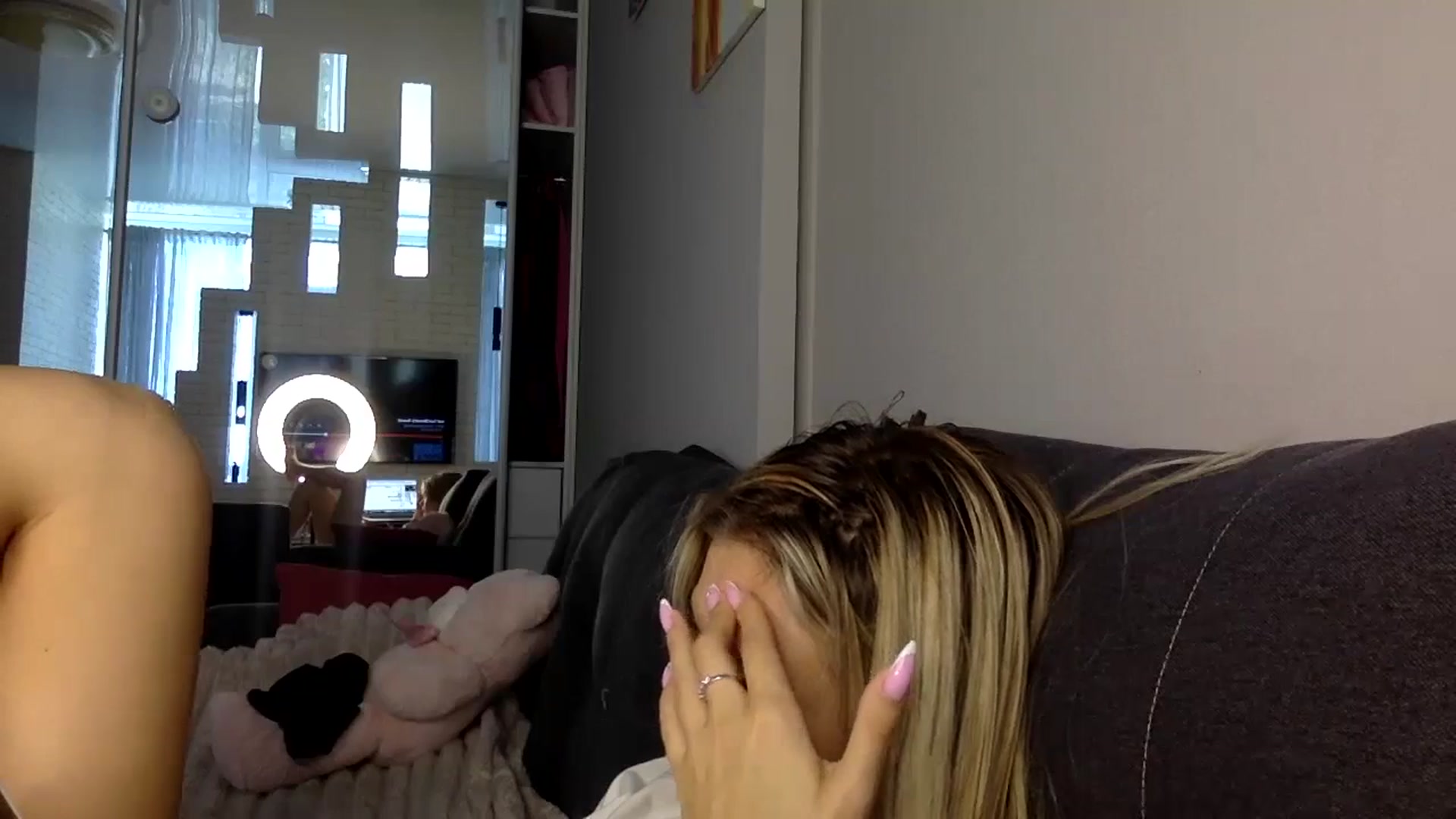 Gallery image thumbnail from YuliaKitty's myfreecams stream on, 08/14/2024, 09:23 image 6 of 20
