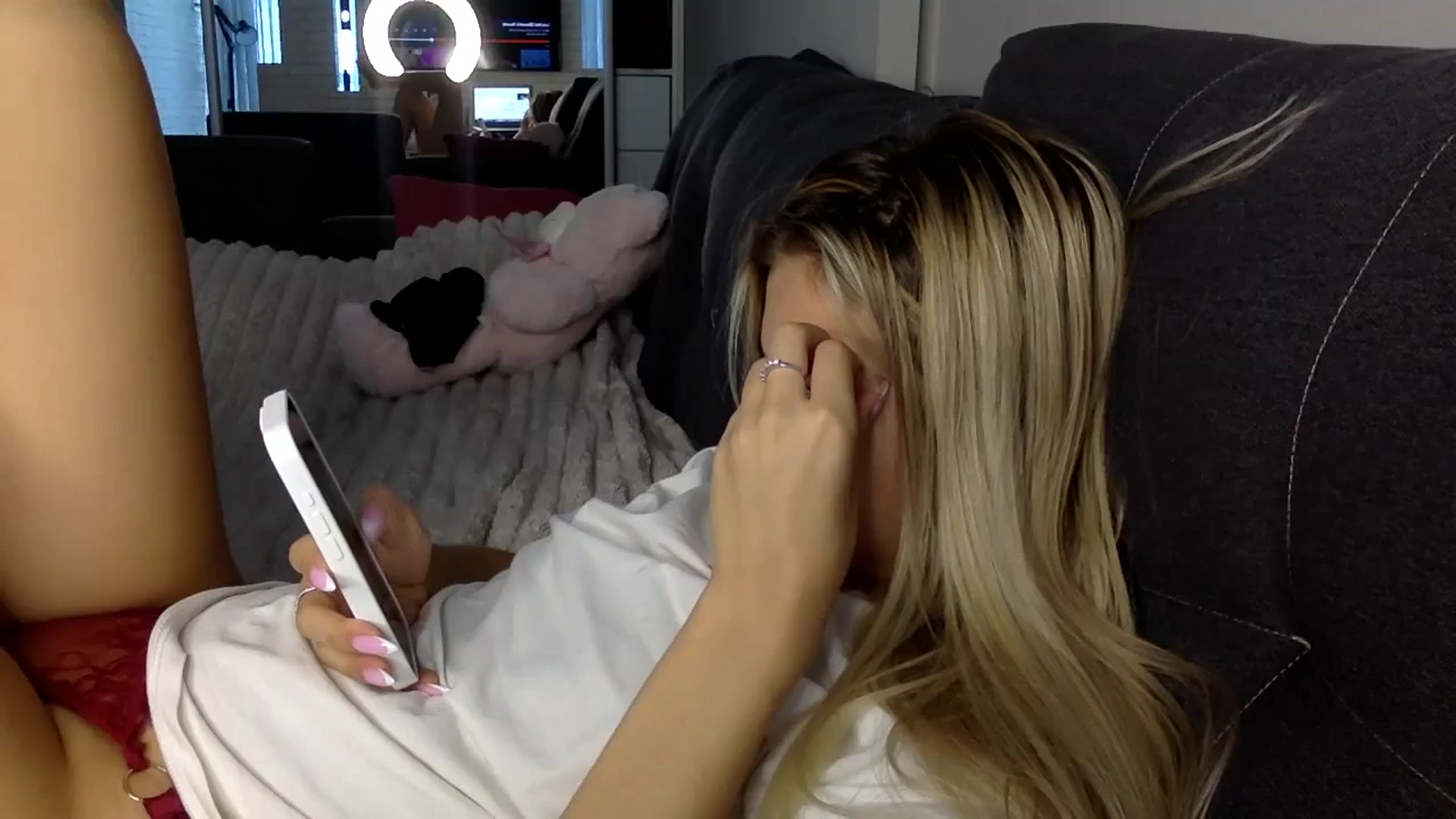 Gallery image thumbnail from YuliaKitty's myfreecams stream on, 08/14/2024, 09:23 image 14 of 20