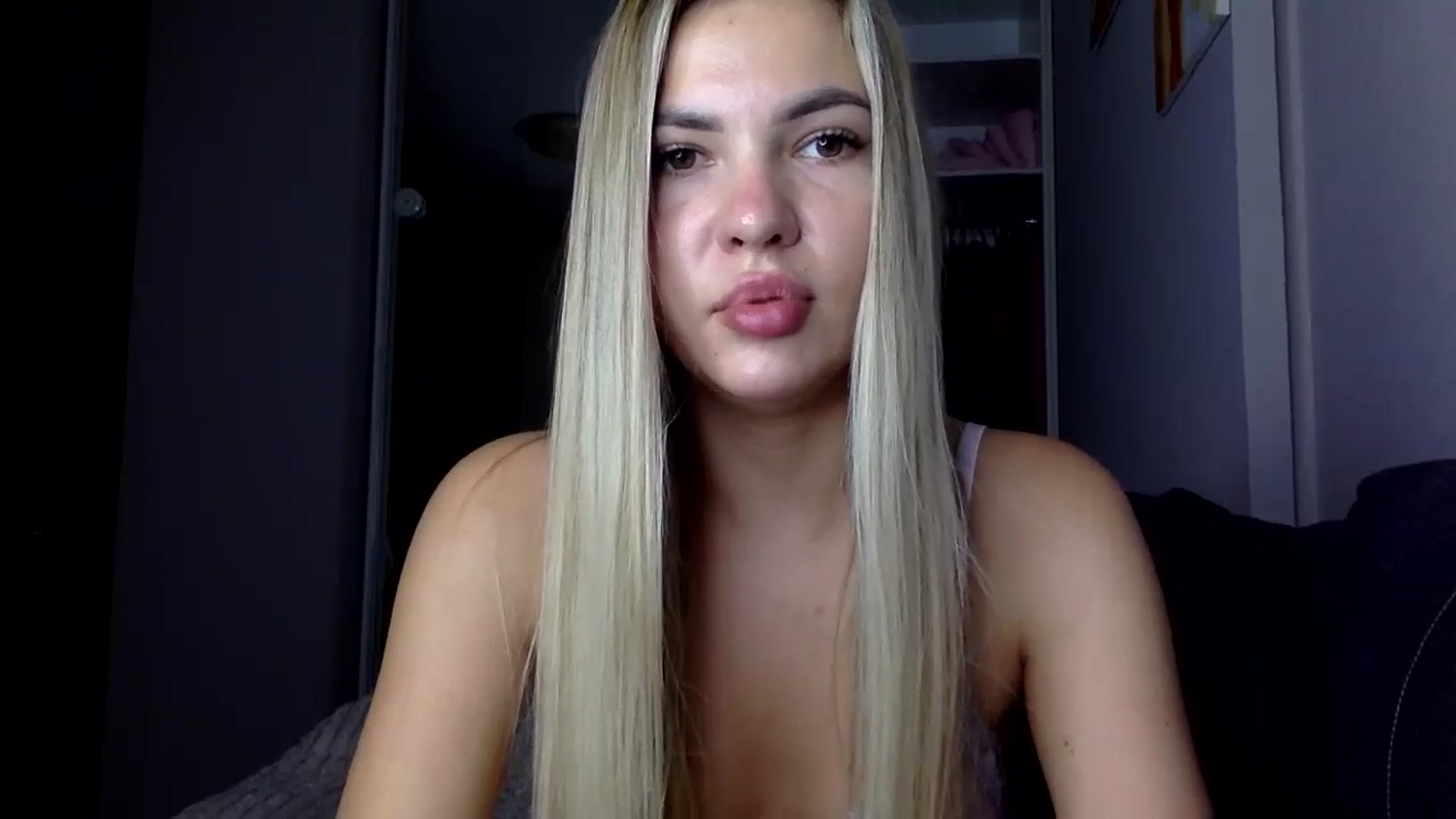Gallery image thumbnail from YuliaKitty's myfreecams stream on, 08/17/2024, 19:45 image 13 of 20