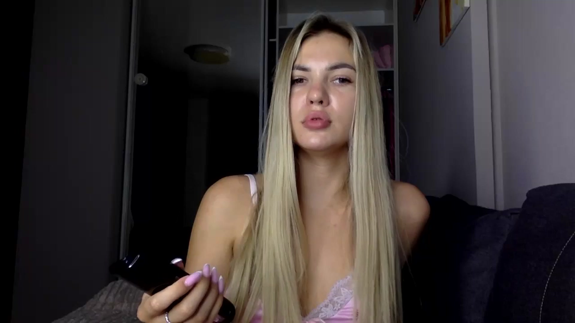 Gallery image thumbnail from YuliaKitty's myfreecams stream on, 08/17/2024, 19:45 image 5 of 20