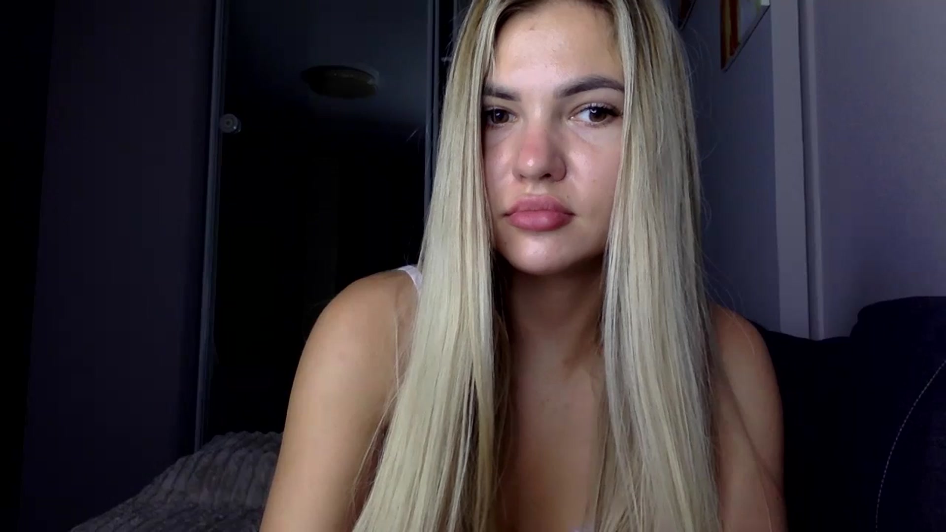 Gallery image thumbnail from YuliaKitty's myfreecams stream on, 08/17/2024, 19:45 image 6 of 20