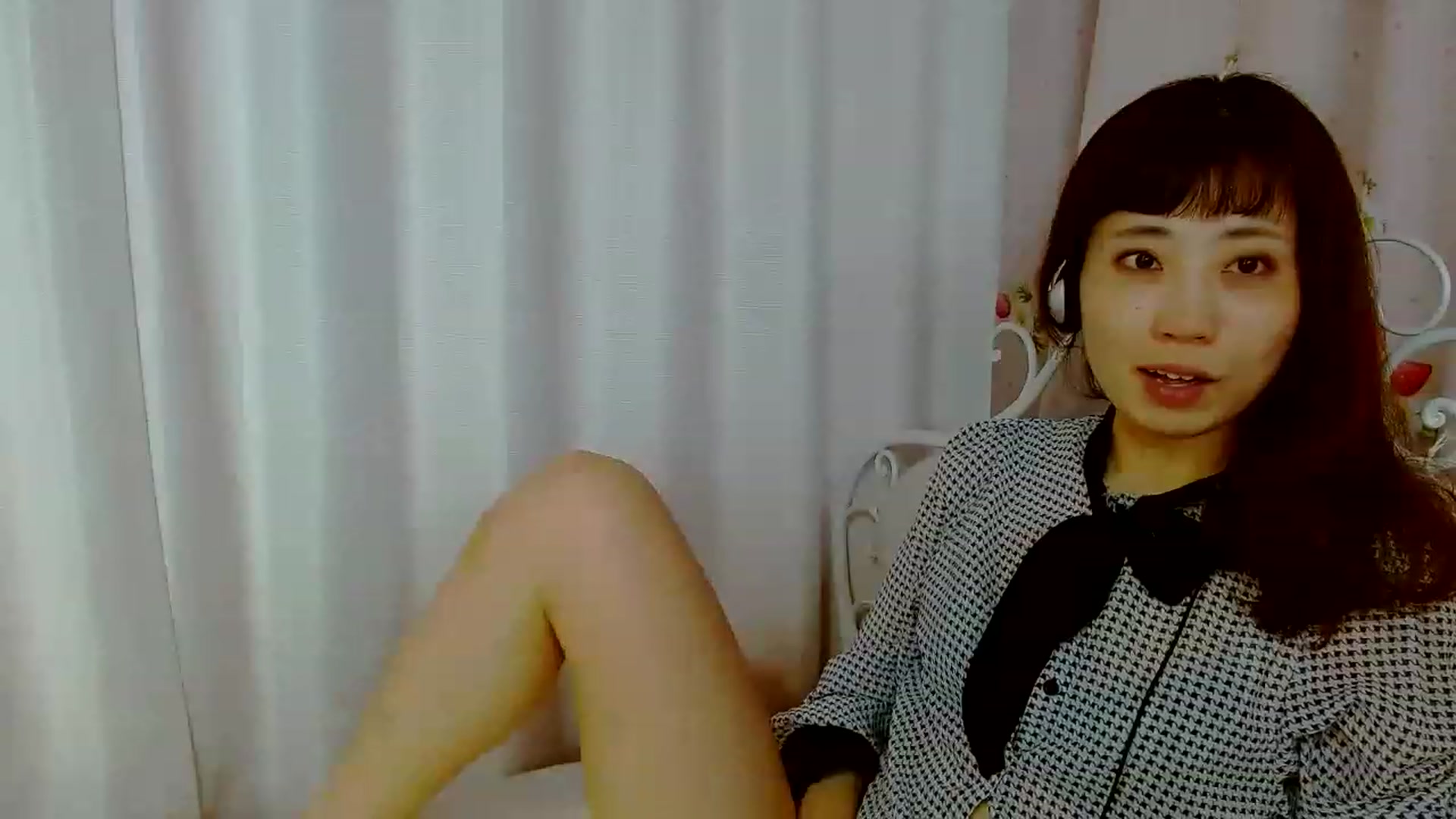 Gallery image thumbnail from Yumekooooo's myfreecams stream on, 06/25/2023, 21:57 image 9 of 20