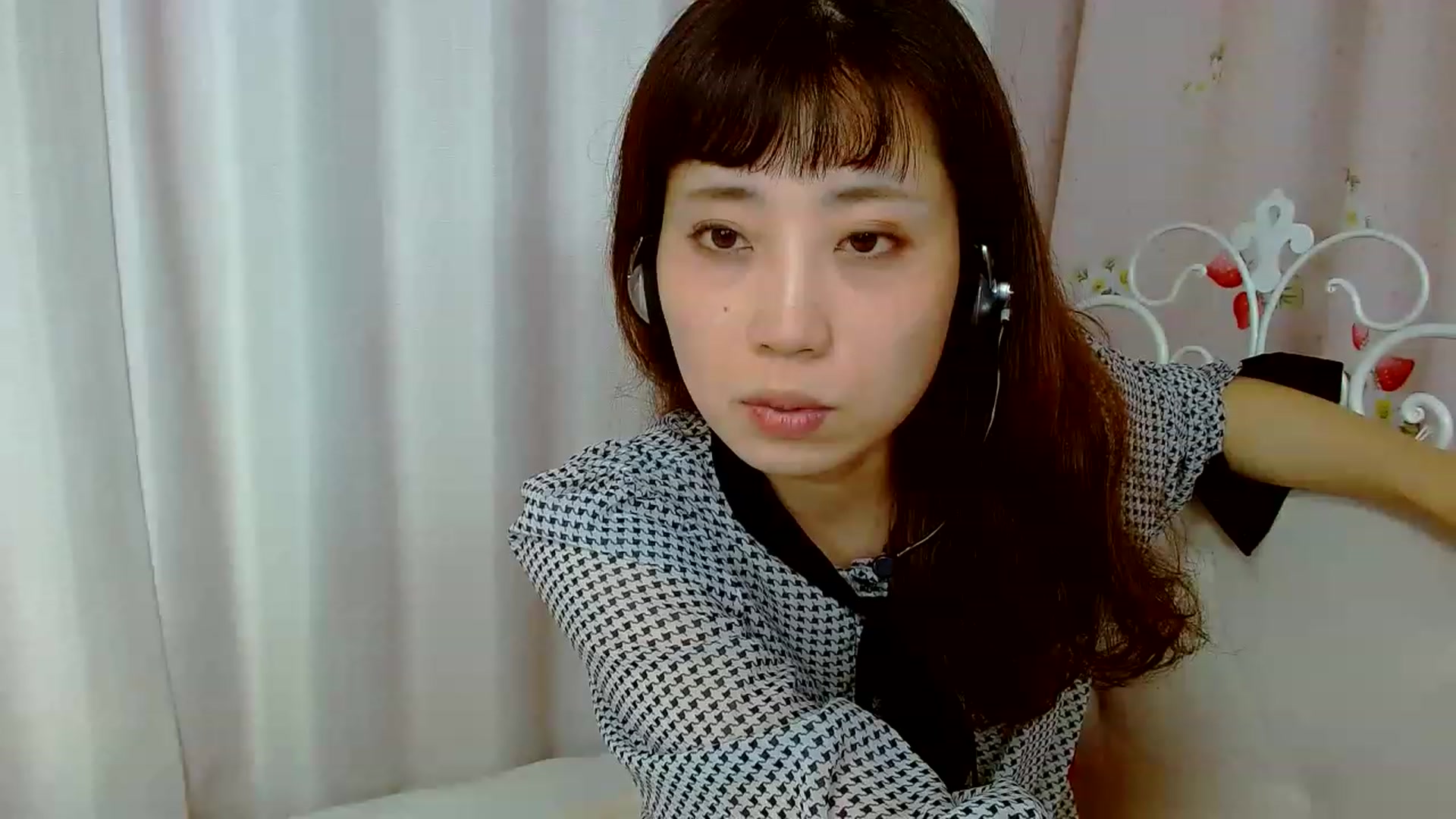 Gallery image thumbnail from Yumekooooo's myfreecams stream on, 06/25/2023, 21:57 image 16 of 20