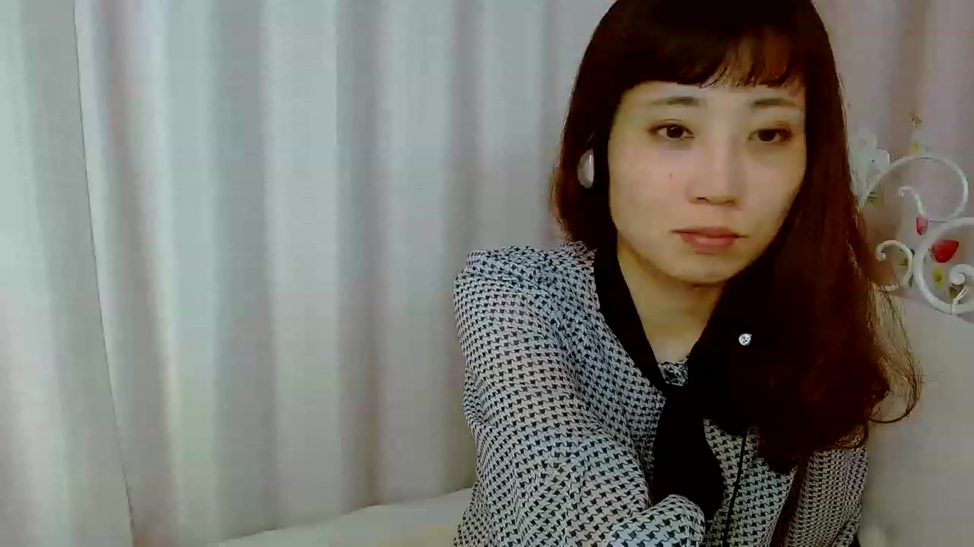 Gallery image thumbnail from Yumekooooo's myfreecams stream on, 06/25/2023, 21:57 image 13 of 20