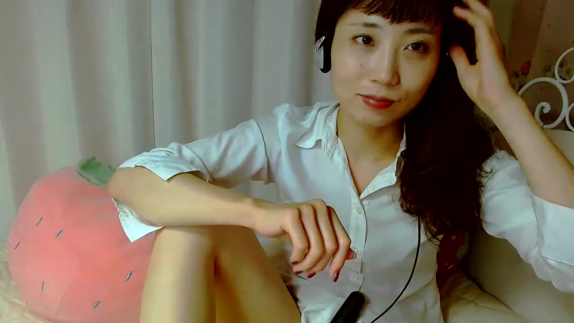 Gallery image thumbnail from Yumekooooo's myfreecams stream on, 07/10/2023, 16:00 image 7 of 20