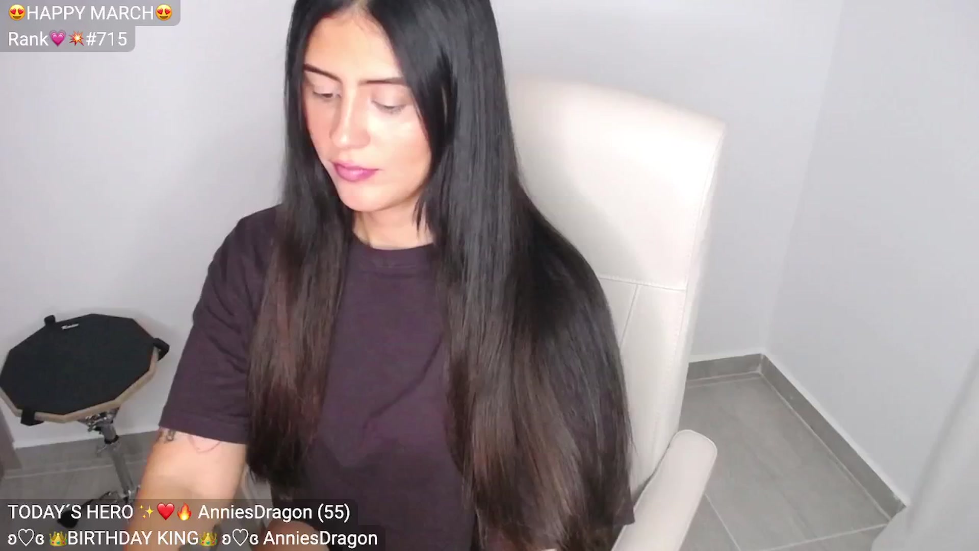 Gallery image thumbnail from YummyAna's myfreecams stream on, 04/01/2025, 03:25 image 10 of 20