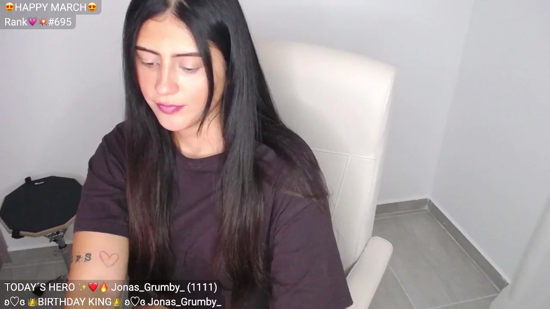 Gallery image thumbnail from YummyAna's myfreecams stream on, 04/01/2025, 03:25 image 11 of 20