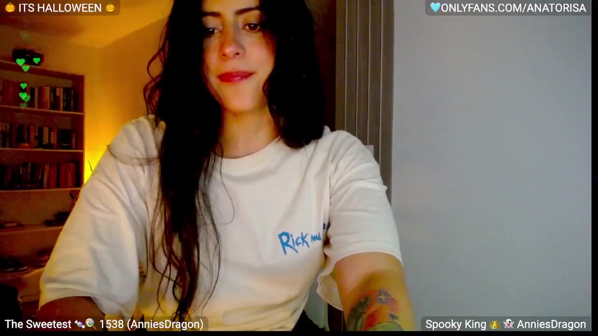 Gallery image thumbnail from YummyAna's myfreecams stream on, 10/26/2025, 24:09 image 17 of 20