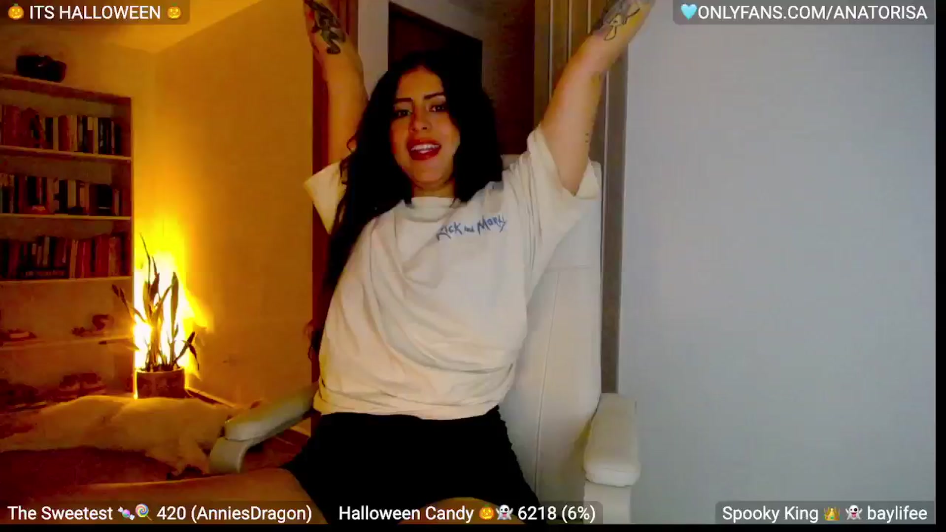 Gallery image thumbnail from YummyAna's myfreecams stream on, 10/26/2025, 24:09 image 16 of 20