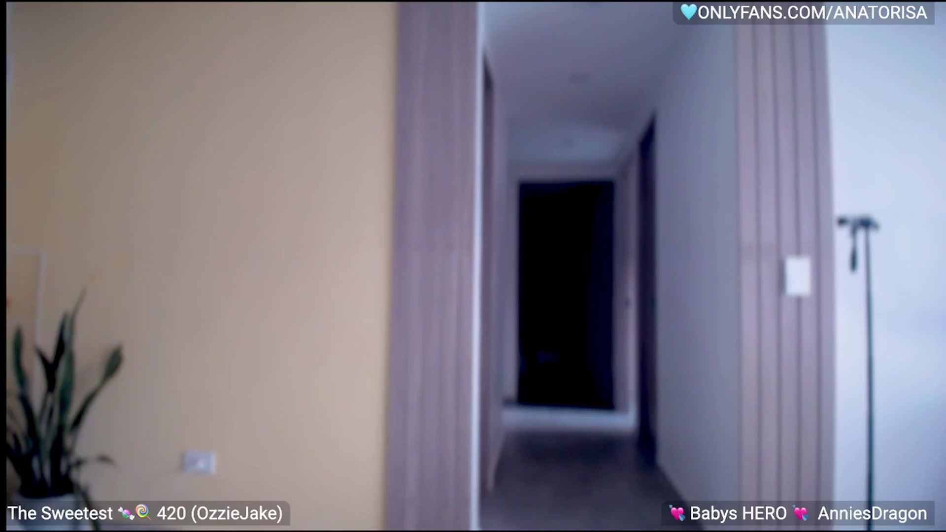 Gallery image thumbnail from YummyAna's myfreecams stream on, 11/23/2025, 14:39 image 13 of 20