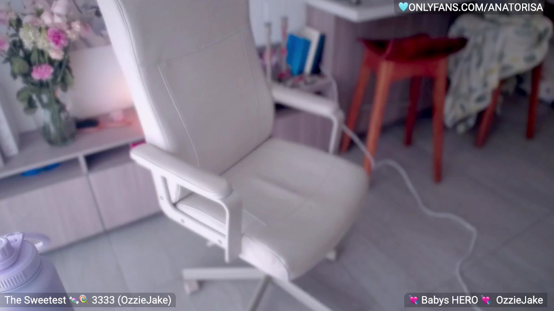 Gallery image thumbnail from YummyAna's myfreecams stream on, 11/23/2025, 17:14 image 16 of 20