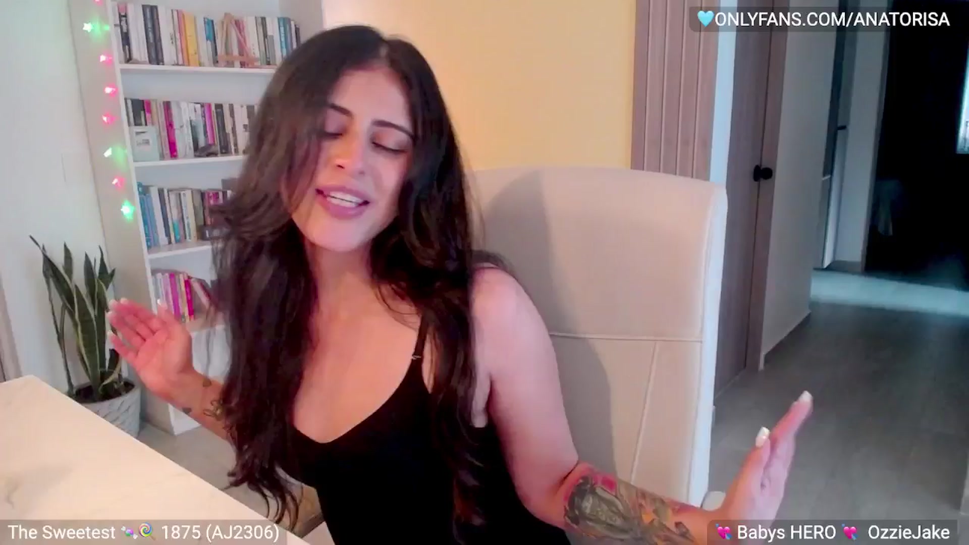 Gallery image thumbnail from YummyAna's myfreecams stream on, 11/30/2025, 22:26 image 19 of 20