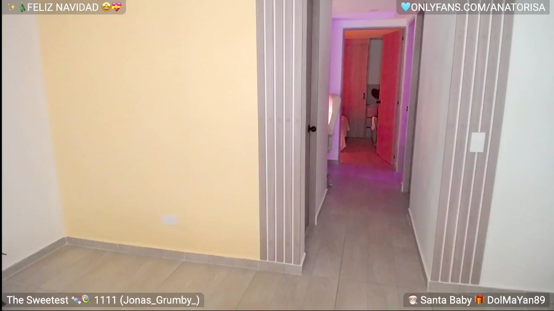 Gallery image thumbnail from YummyAna's myfreecams stream on, 12/21/2025, 01:20 image 10 of 20