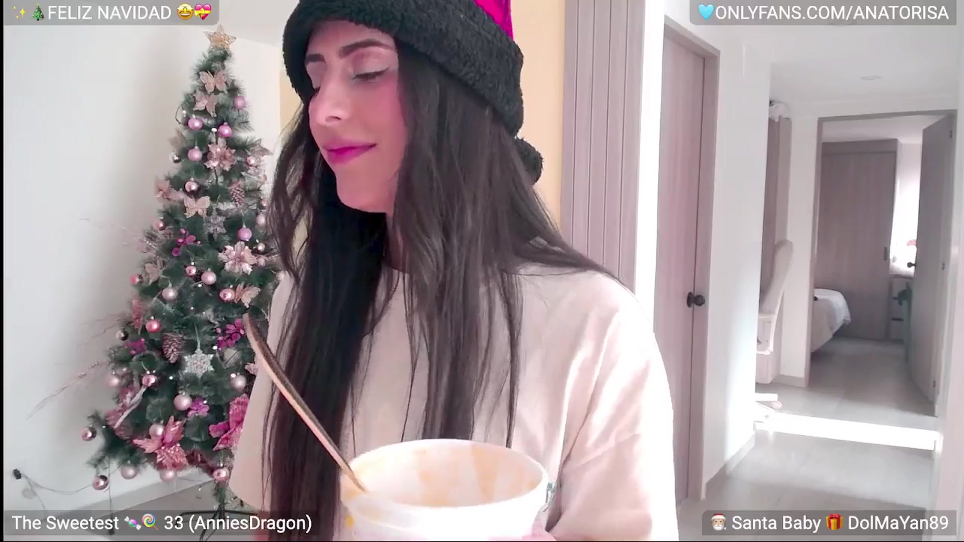 Gallery image thumbnail from YummyAna's myfreecams stream on, 12/27/2025, 22:27 image 9 of 20