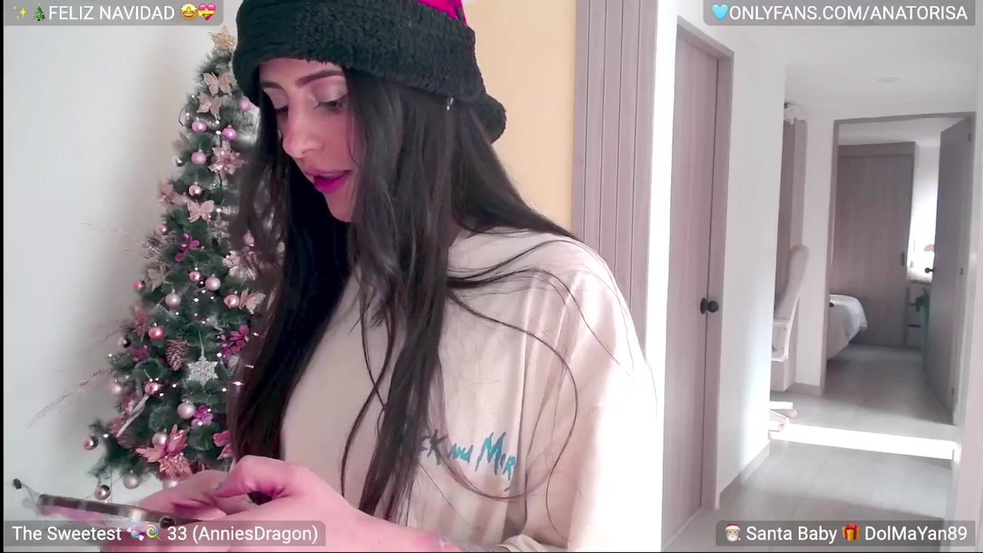 Gallery image thumbnail from YummyAna's myfreecams stream on, 12/27/2025, 22:27 image 7 of 20