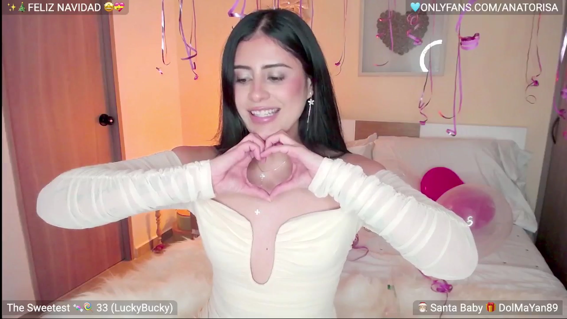 Gallery image thumbnail from YummyAna's myfreecams stream on, 01/01/2026, 02:22 image 15 of 20