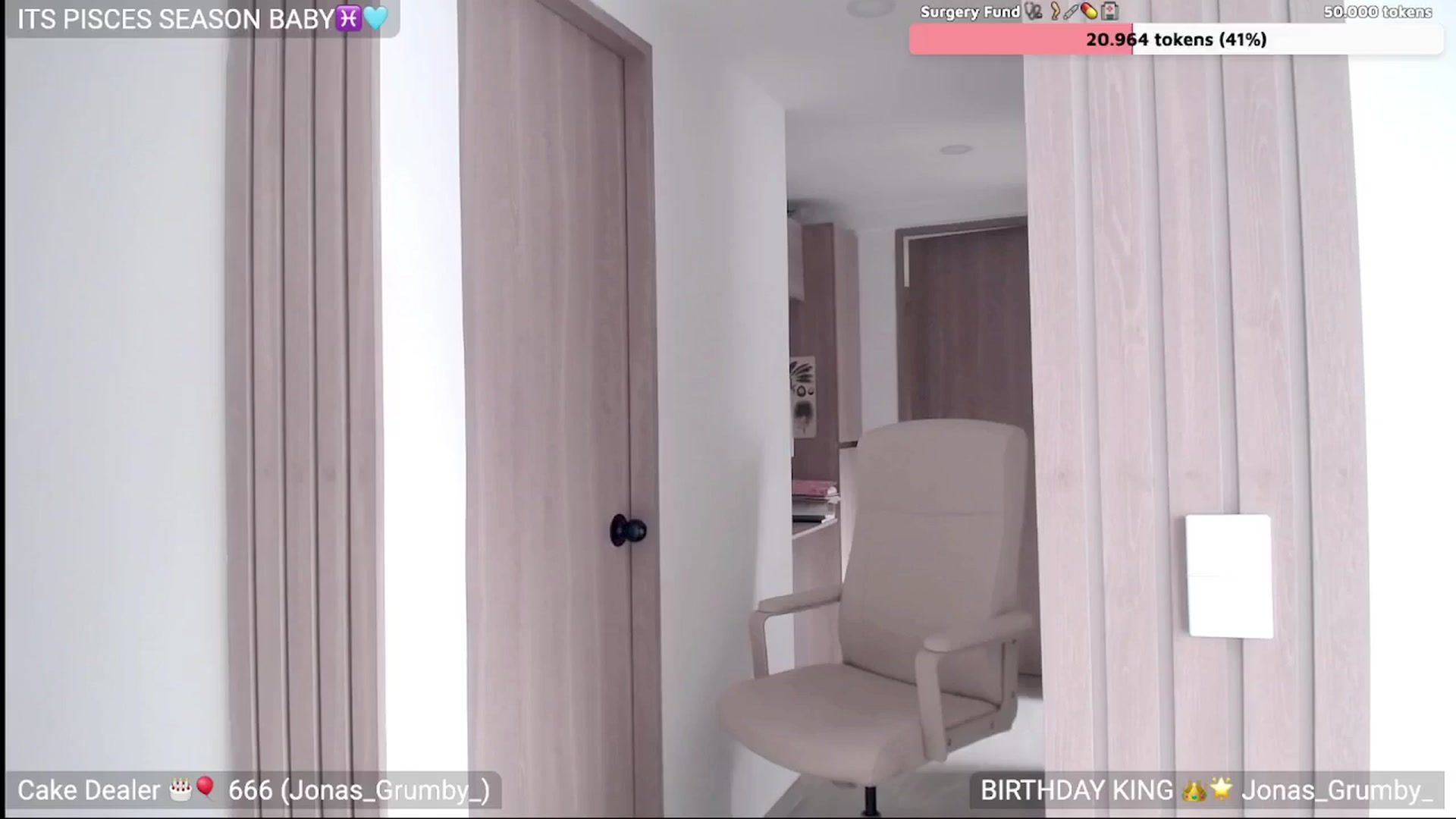 Gallery image thumbnail from YummyAna's myfreecams stream on, 03/07/2026, 20:01 image 16 of 20