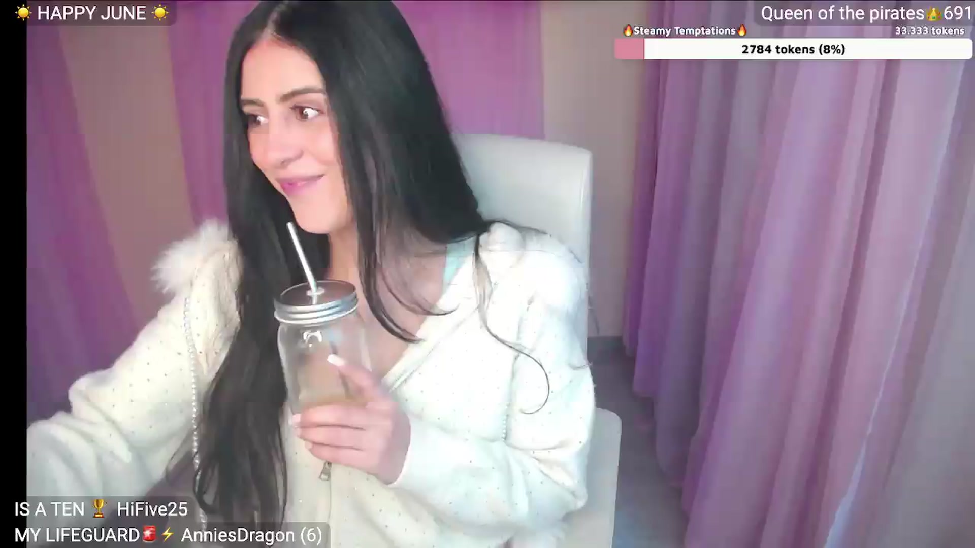 Gallery image thumbnail from YummyAna's myfreecams stream on, 06/21/2026, 16:20 image 15 of 20