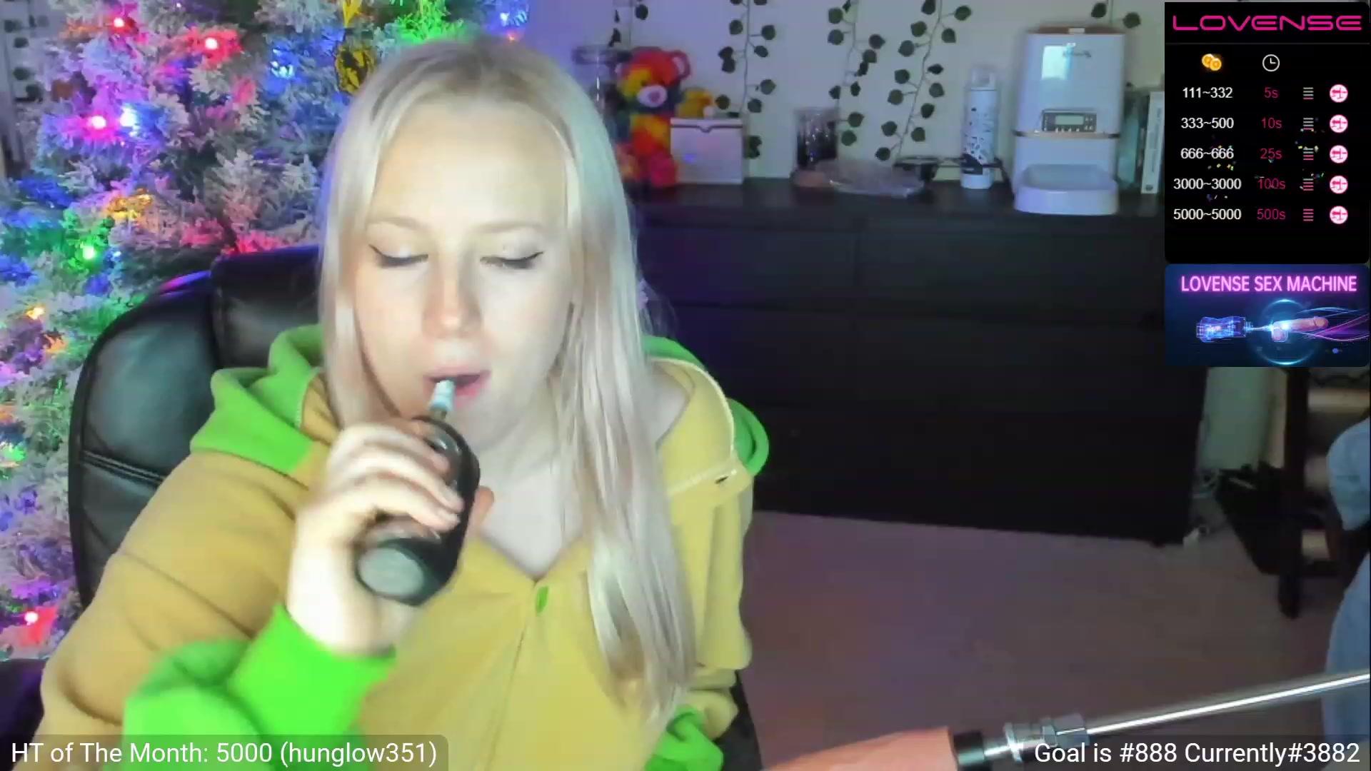 Gallery image thumbnail from YummyDuchass's myfreecams stream on, 12/15/2022, 18:05 image 15 of 20