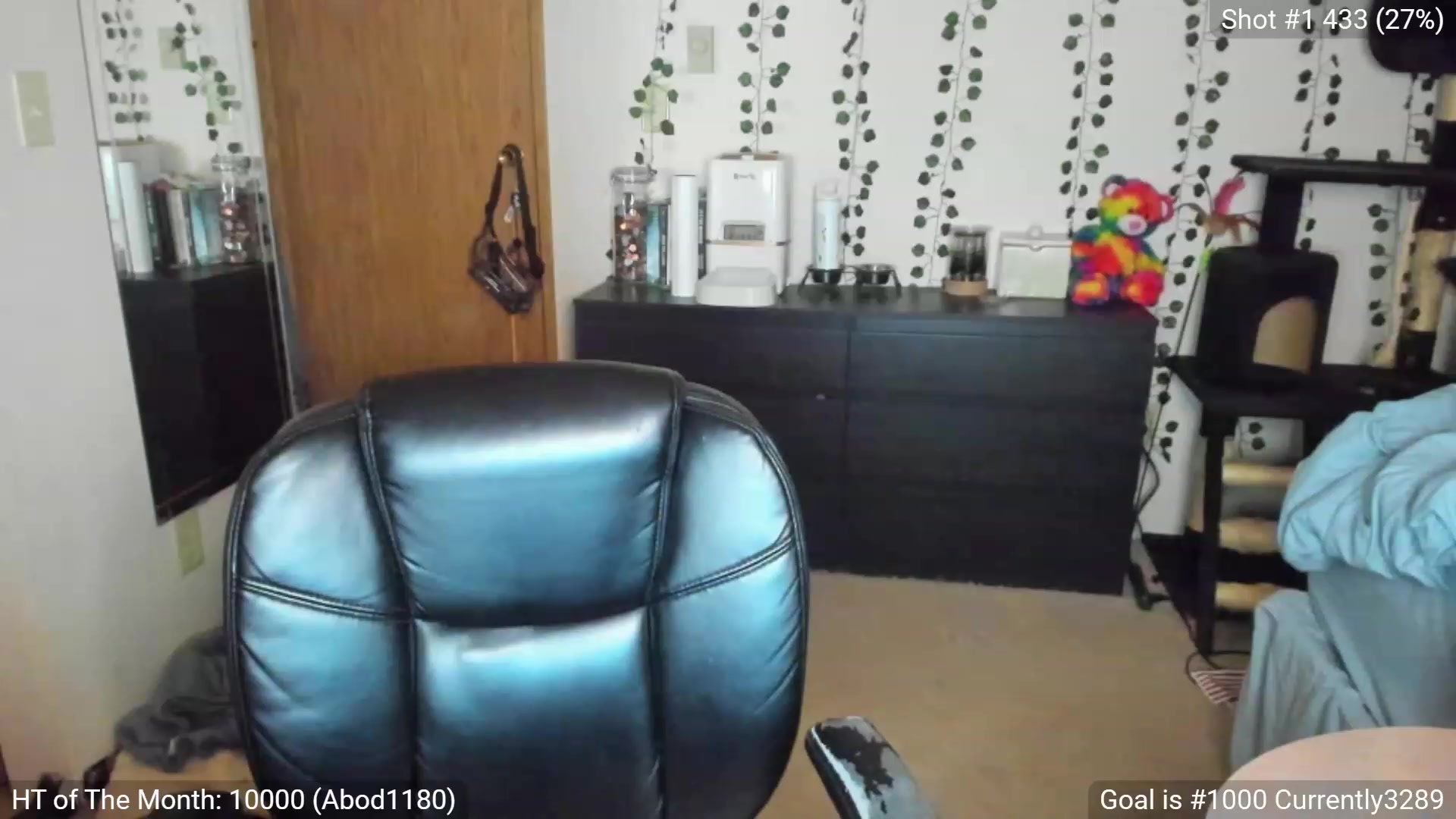 Gallery image thumbnail from YummyDuchass's myfreecams stream on, 02/25/2023, 05:13 image 13 of 20