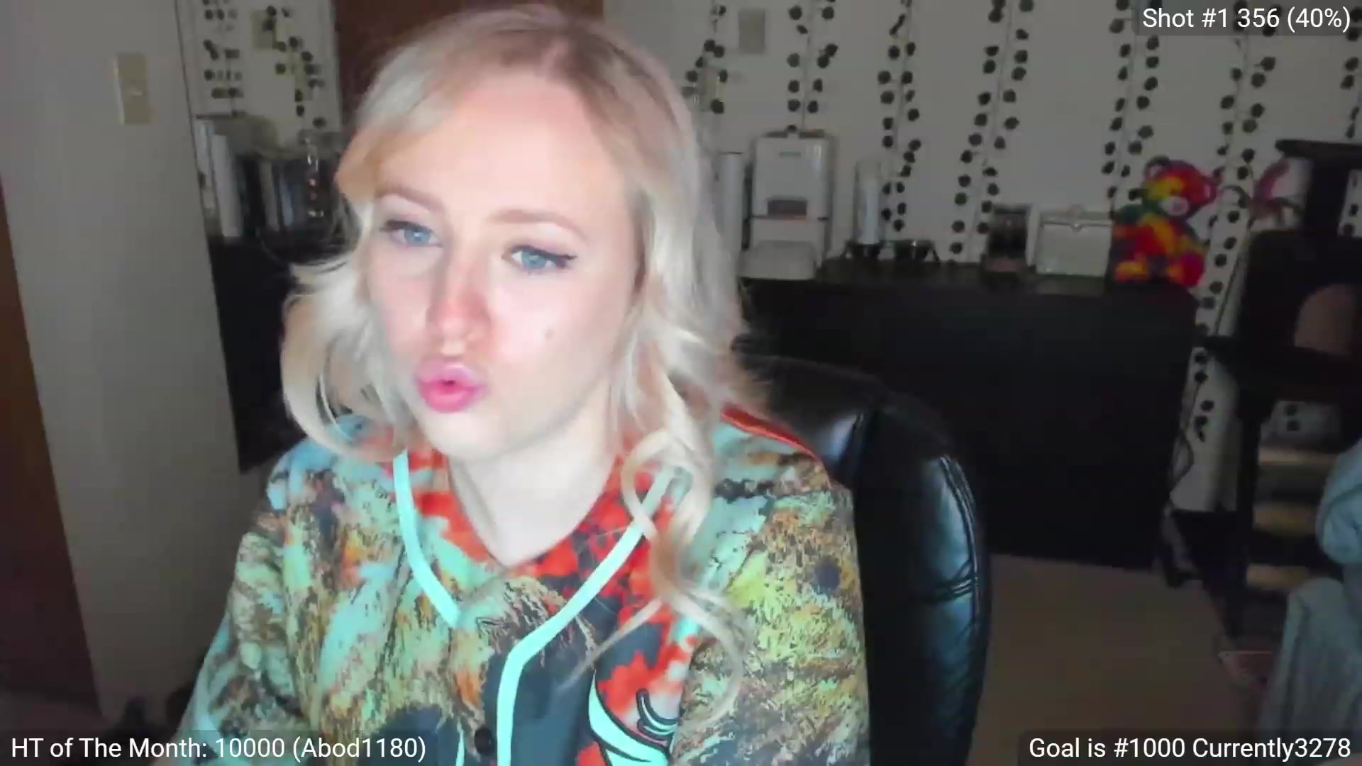 Gallery image thumbnail from YummyDuchass's myfreecams stream on, 02/25/2023, 05:13 image 17 of 20