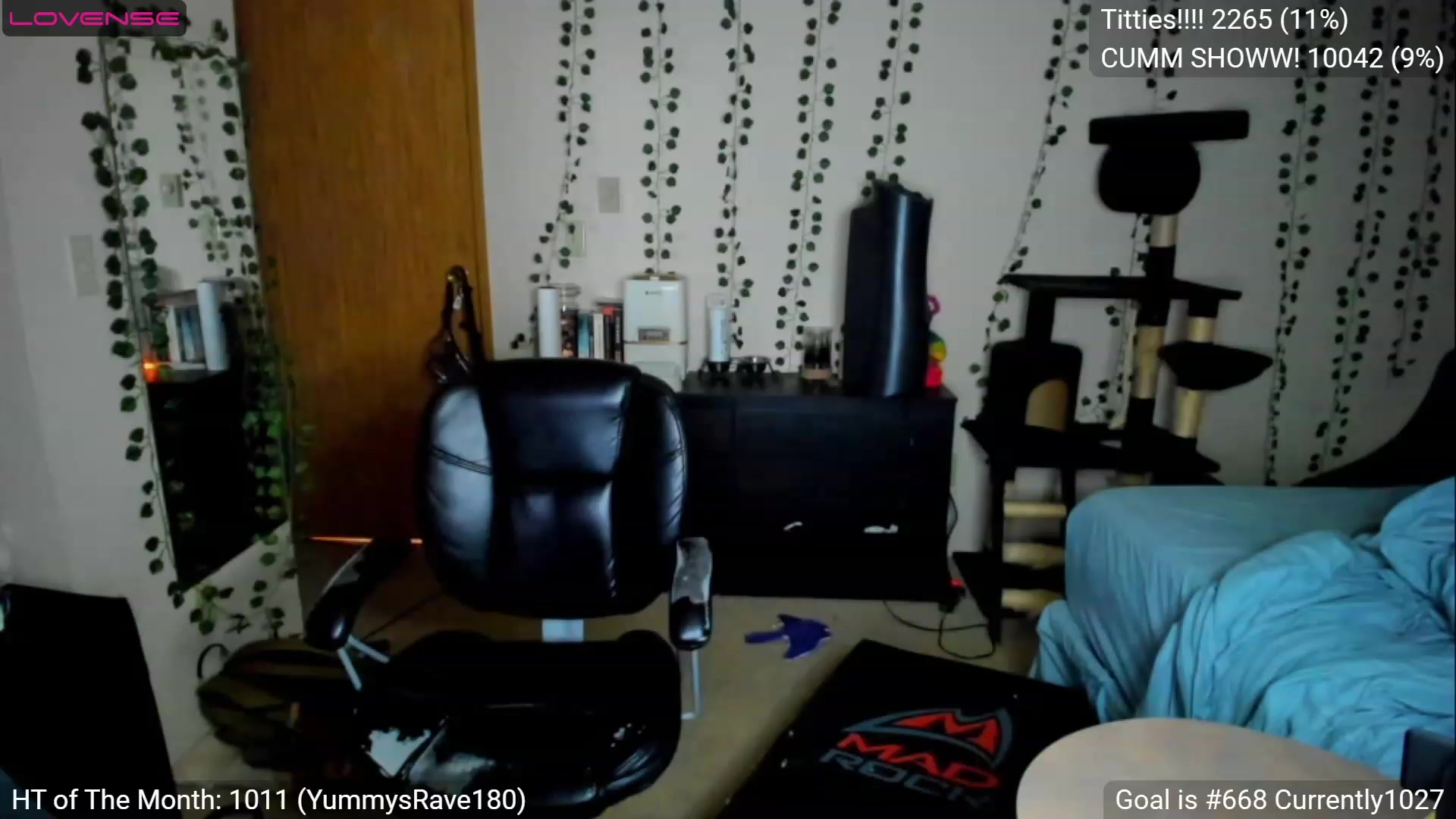 Gallery image thumbnail from YummyDuchass's myfreecams stream on, 04/18/2023, 05:35 image 8 of 20