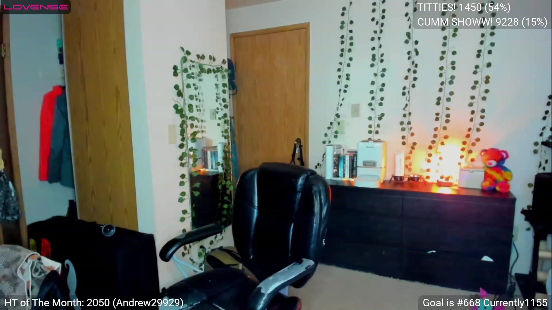 Gallery image thumbnail from YummyDuchass's myfreecams stream on, 04/24/2023, 07:13 image 3 of 20
