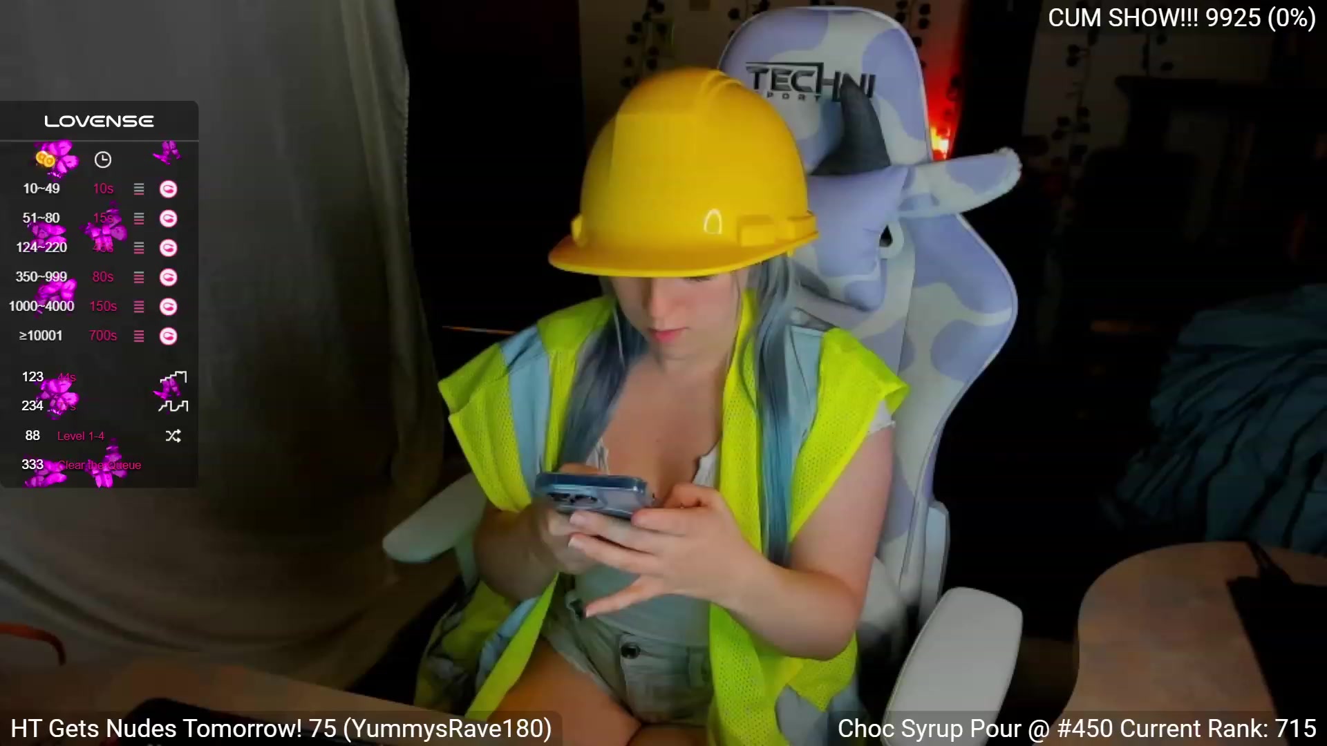 Gallery image thumbnail from YummyDuchass's myfreecams stream on, 10/19/2023, 04:14 image 3 of 20