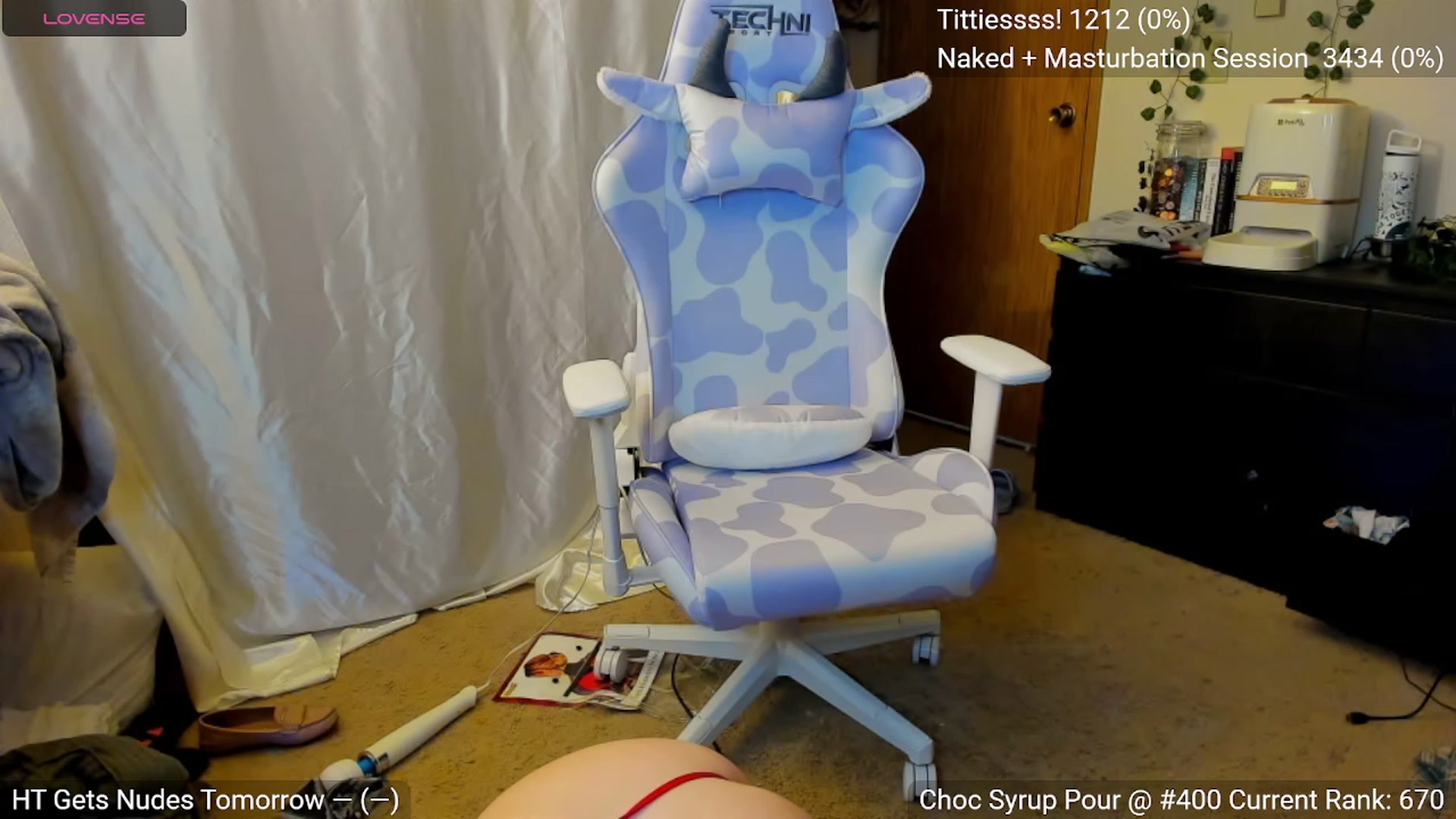 Gallery image thumbnail from YummyDuchass's myfreecams stream on, 10/31/2023, 06:05 image 4 of 20