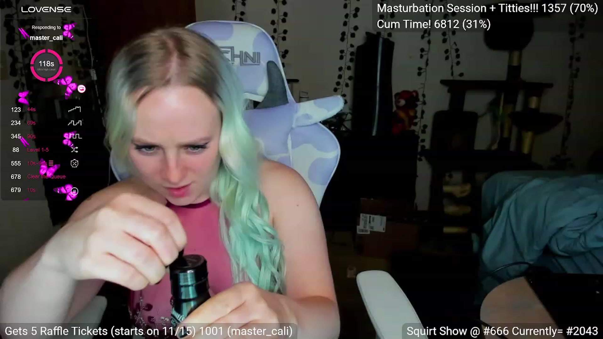 Gallery image thumbnail from YummyDuchass's myfreecams stream on, 11/13/2023, 04:58 image 19 of 20