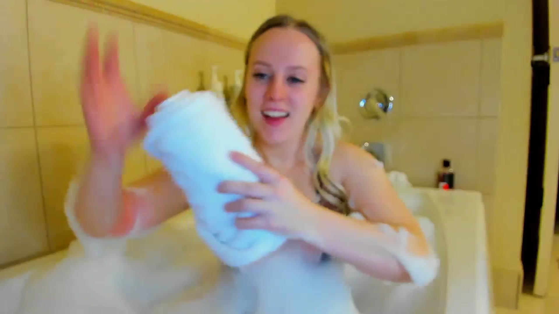 Gallery image thumbnail from YummyDuchass's myfreecams stream on, 02/11/2024, 09:55 image 2 of 20
