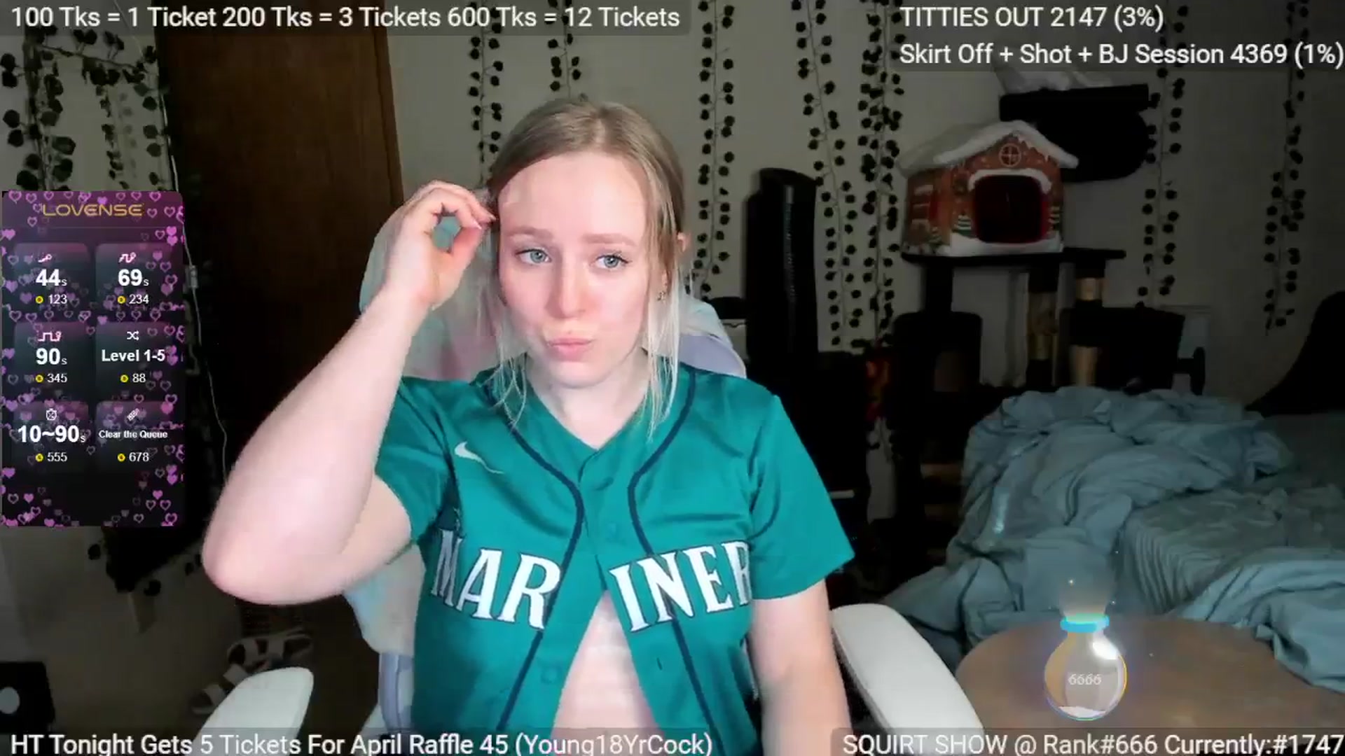 Gallery image thumbnail from YummyDuchass's myfreecams stream on, 04/08/2024, 24:33 image 10 of 20