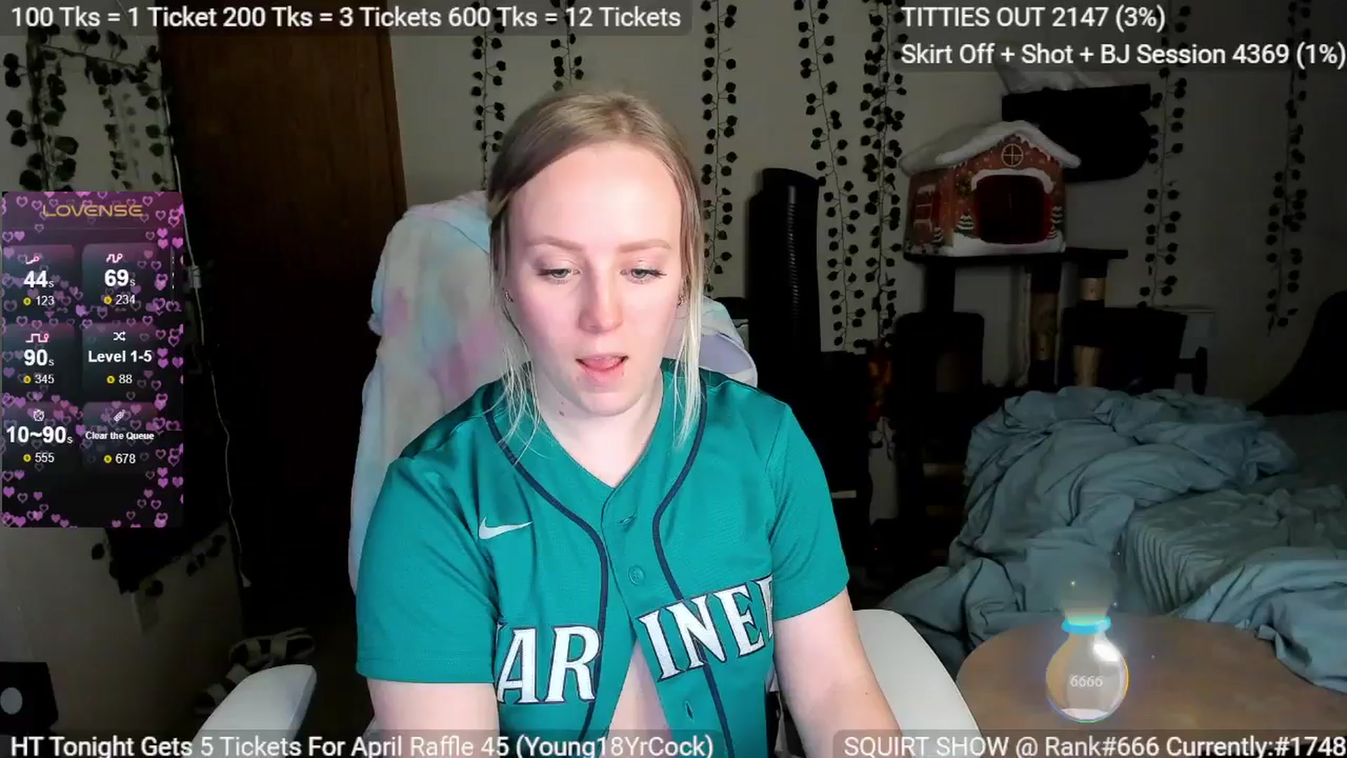 Gallery image thumbnail from YummyDuchass's myfreecams stream on, 04/08/2024, 24:33 image 18 of 20