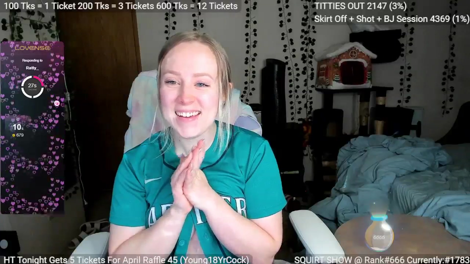 Gallery image thumbnail from YummyDuchass's myfreecams stream on, 04/08/2024, 24:33 image 6 of 20