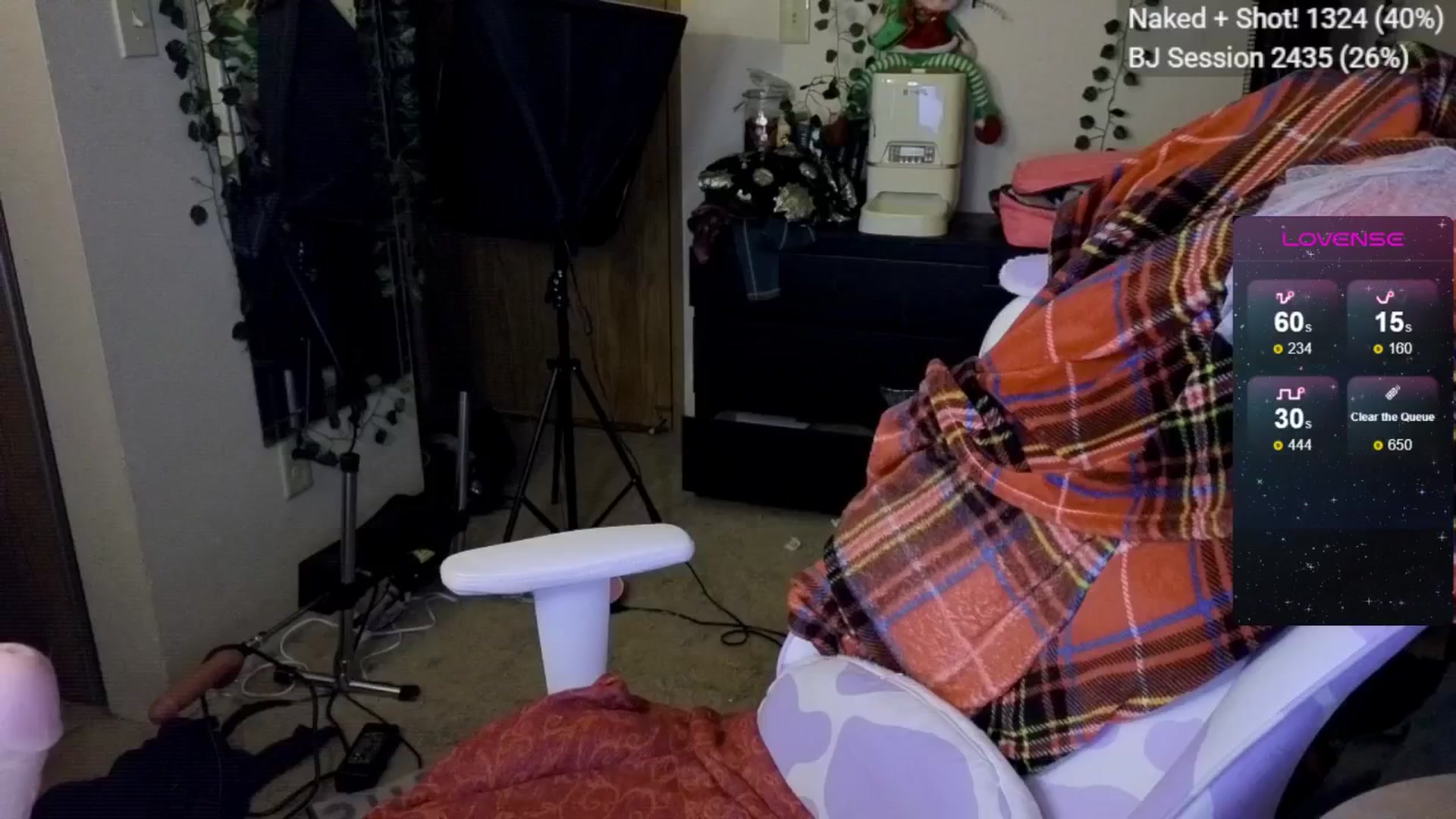 Gallery image thumbnail from YummyDuchass's myfreecams stream on, 05/05/2025, 06:49 image 7 of 20