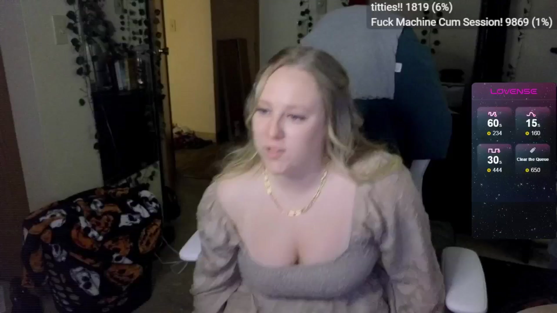 Gallery image thumbnail from YummyDuchass's myfreecams stream on, 05/24/2025, 10:46 image 3 of 20
