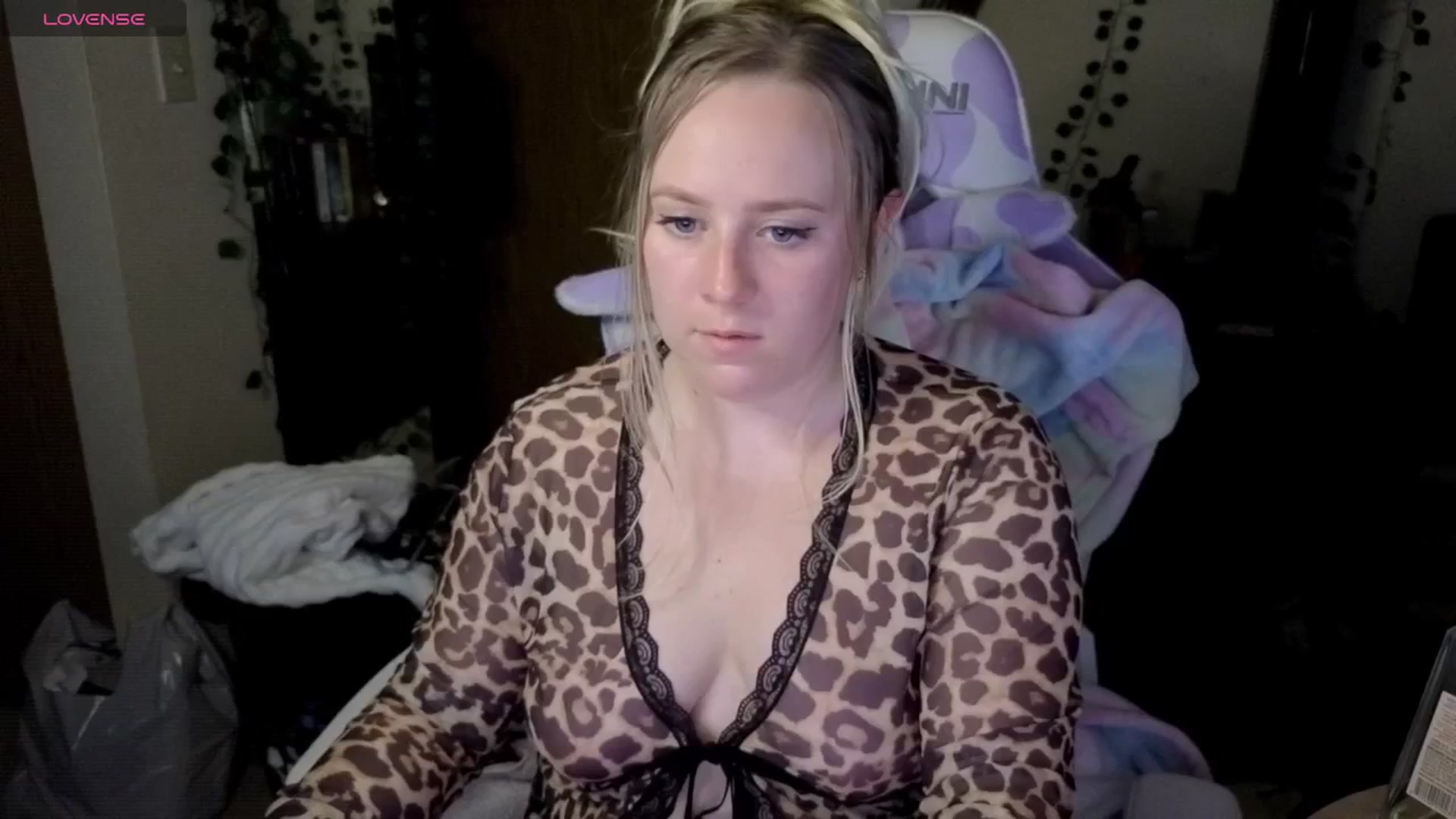 Gallery image thumbnail from YummyDuchass's myfreecams stream on, 08/29/2025, 07:56 image 10 of 20