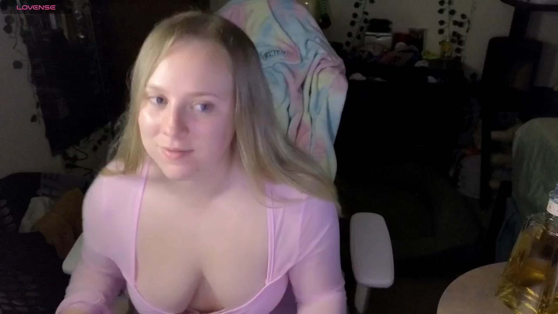 Gallery image thumbnail from YummyDuchass's myfreecams stream on, 09/13/2025, 09:00 image 18 of 20